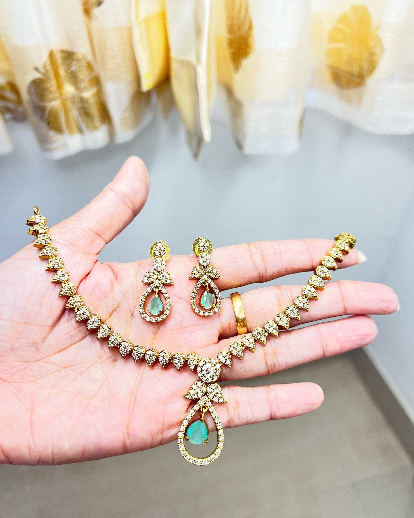 Premium best seller ad necklace product code 827