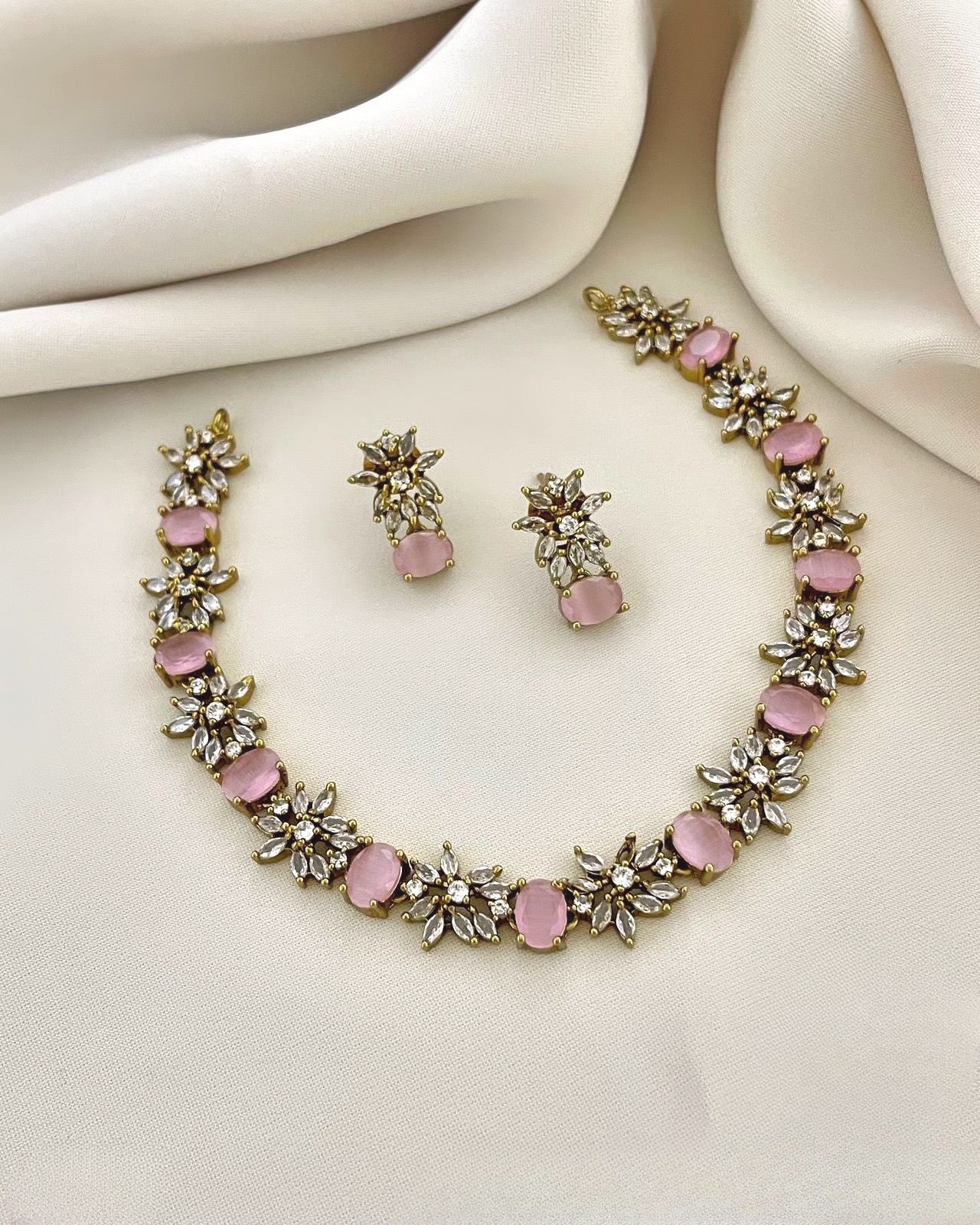 Premium ad shining star necklace product code 738