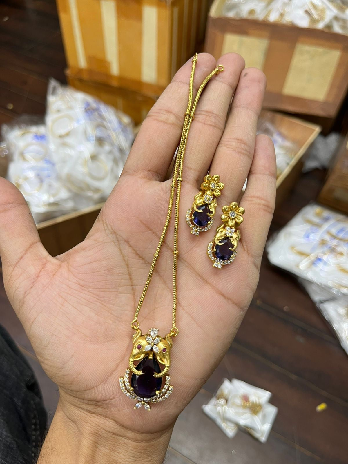 Premium ad pendant chain set product code 798
