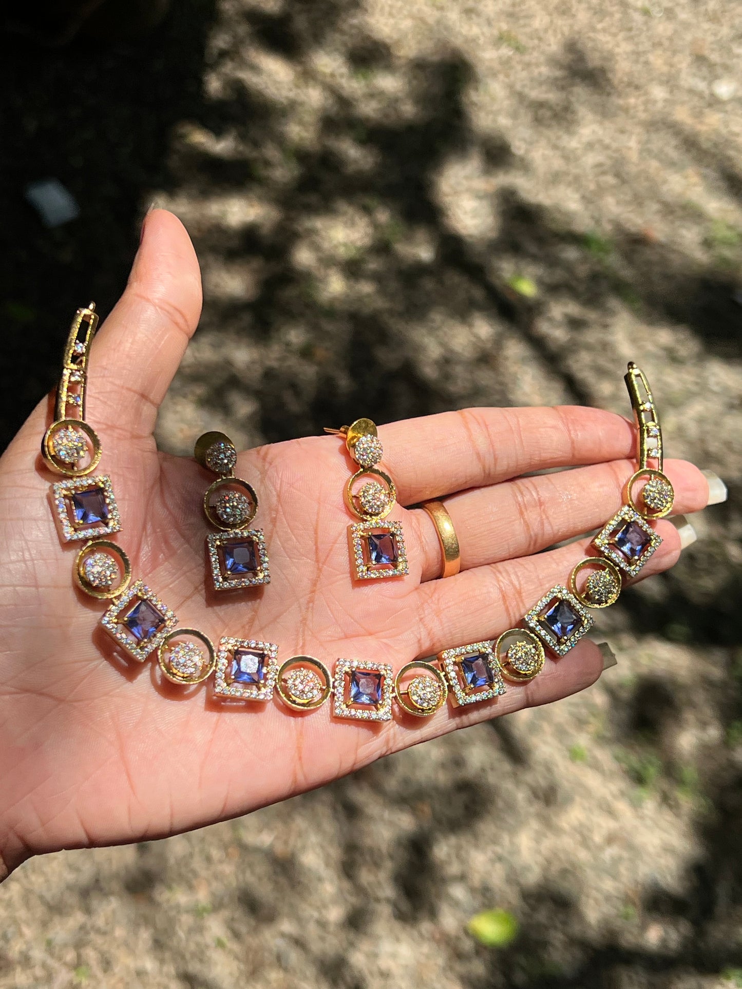 Classic square round ad necklace product code 415