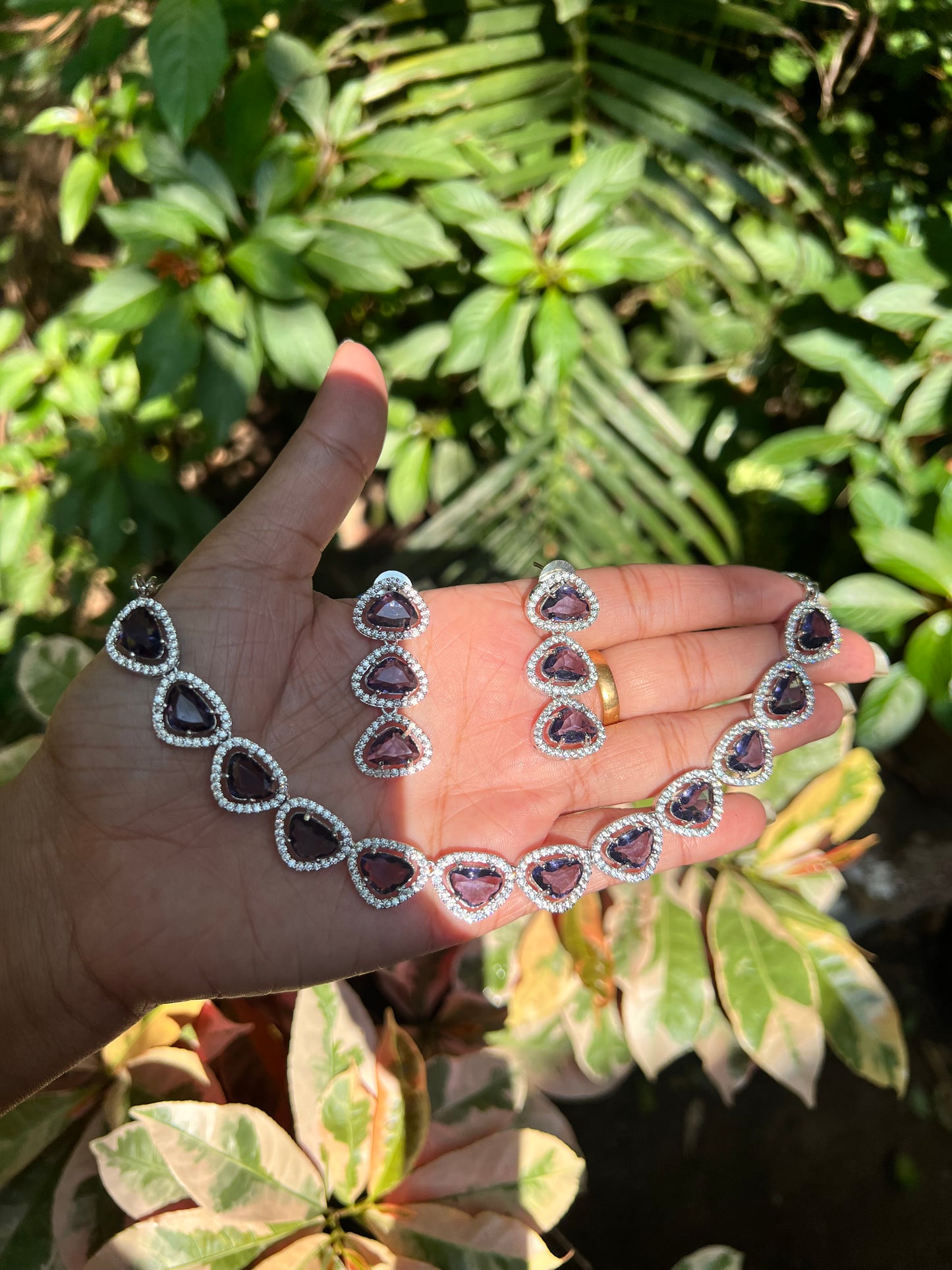 Premium silver finish ad necklace product code 928