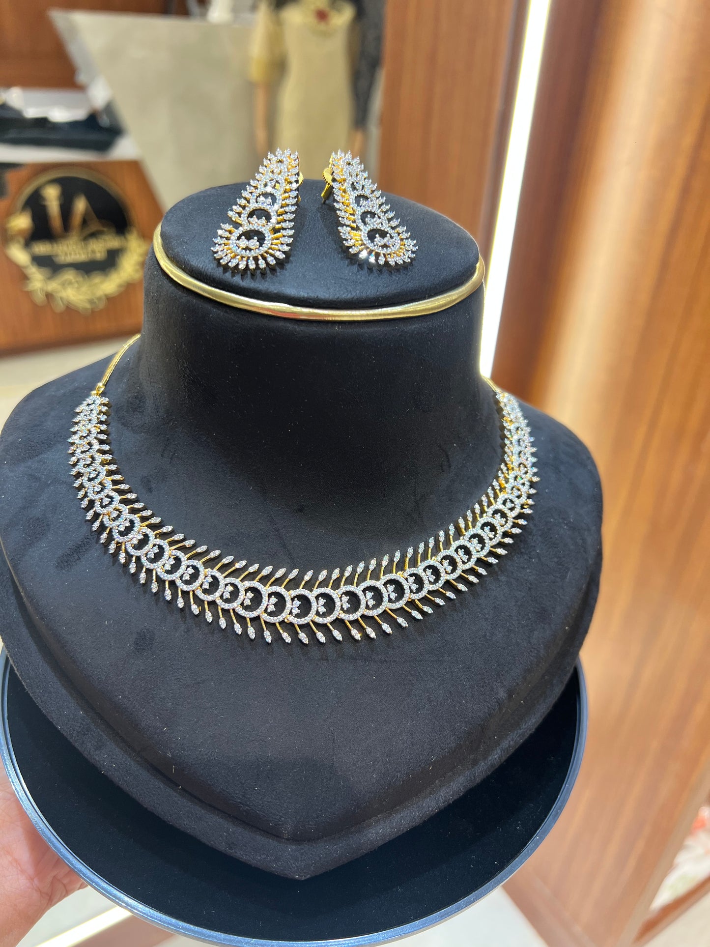 Premium daimond finish bridal necklace product code D03