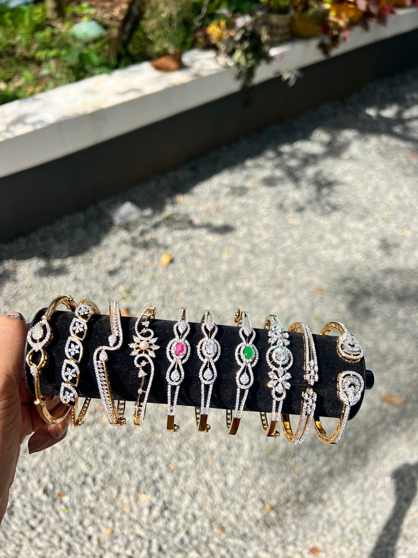 Premium quality diamond finish openable bracelet (suitable for 2.2 to 2.6) product code B10