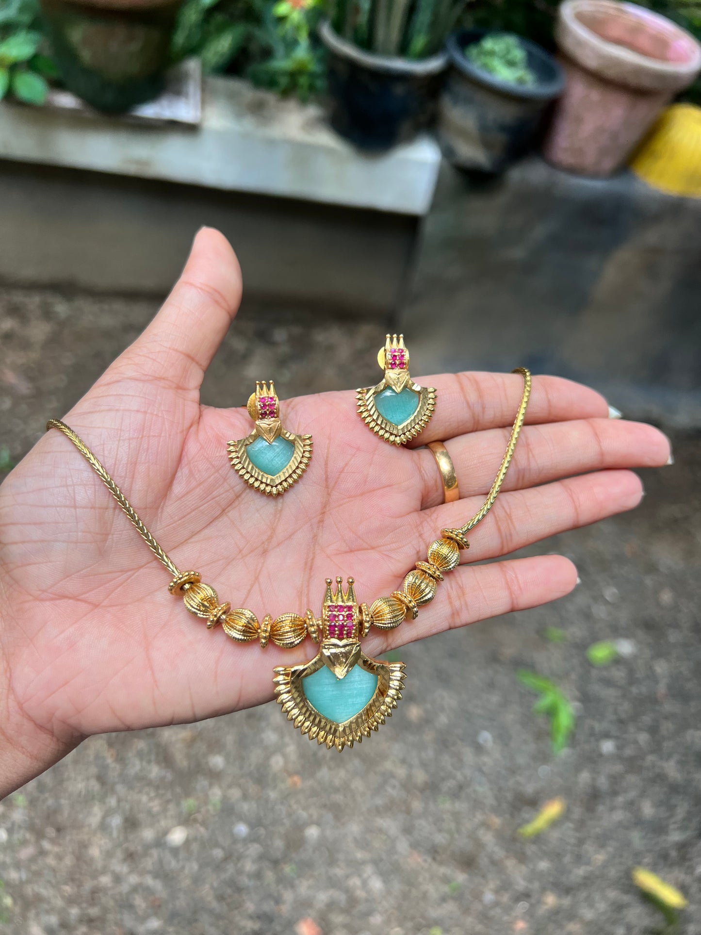 Premium gold polish Palakka necklace product code 1193