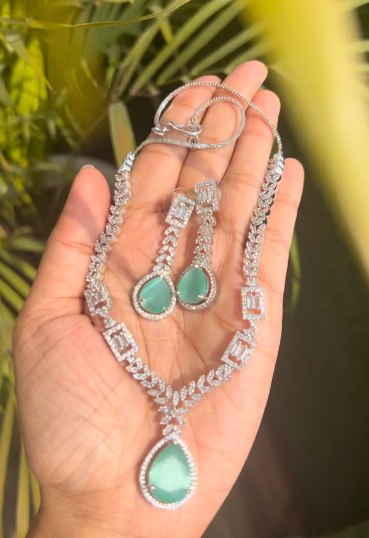 Elegant titanic silver finish necklace