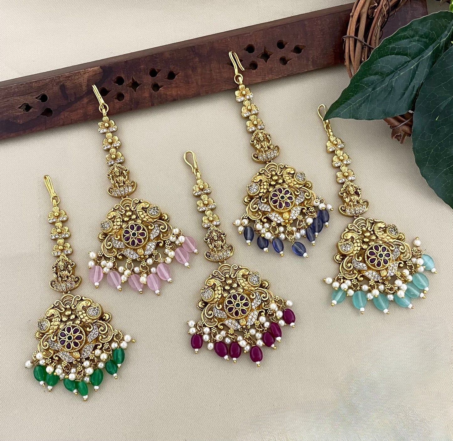 Premium non idol beads hanging tikka 1155