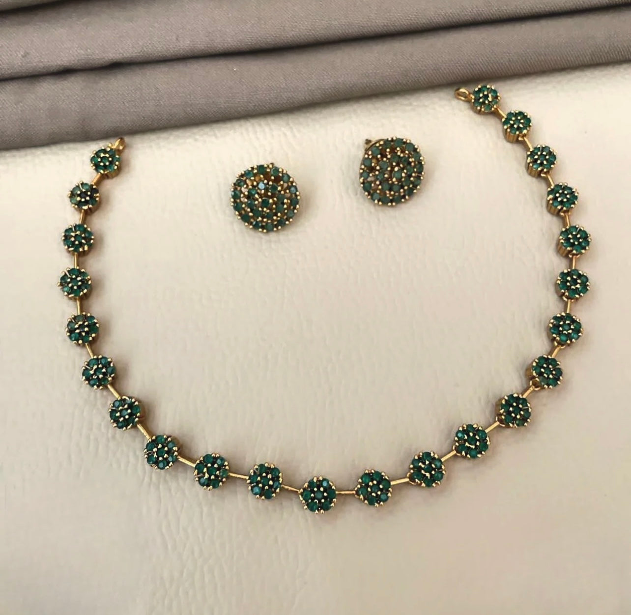 Trending ad floral necklace product code 160