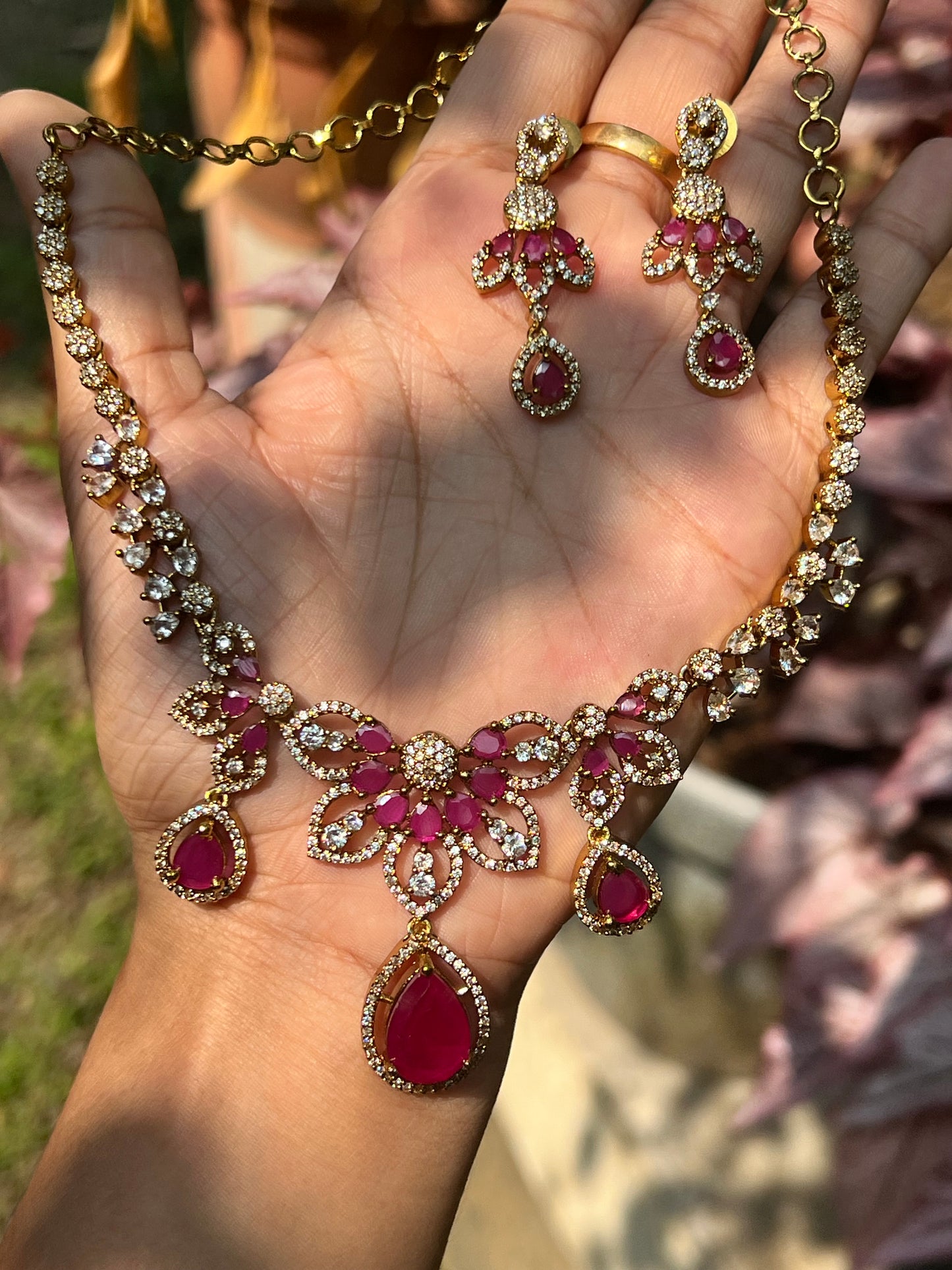 Premium floral ad stylish trending necklace product code 1086
