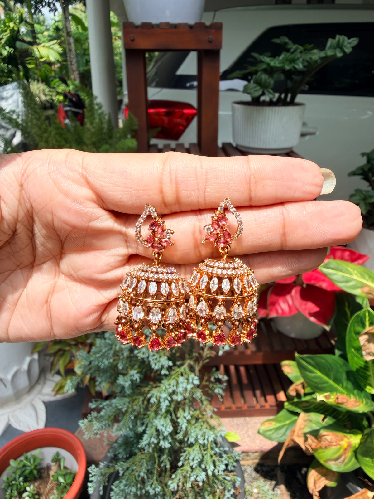 Premium quality ad dancing jhumka product code E260
