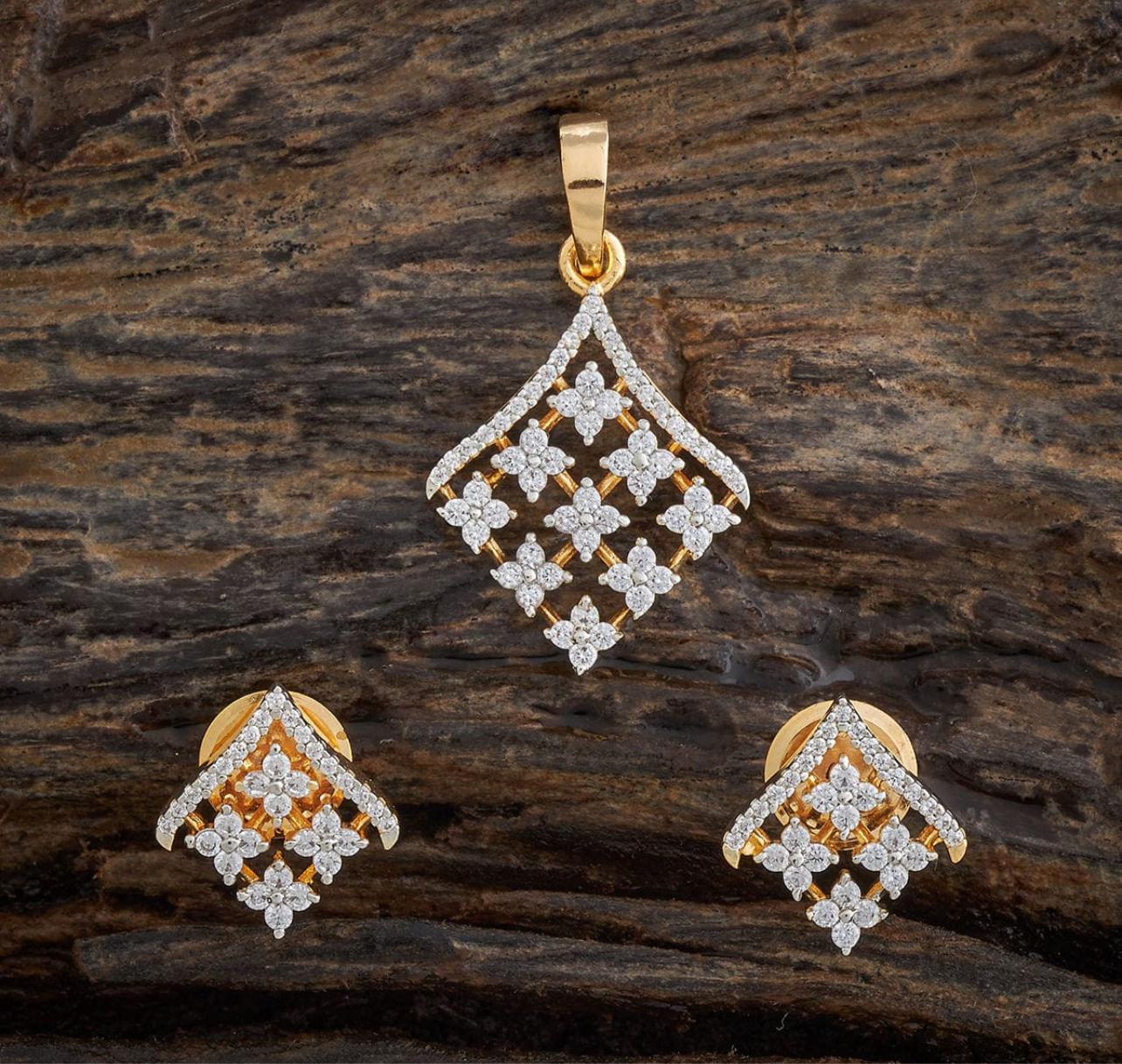 Premium daimond finish zircon pendant set product code 130