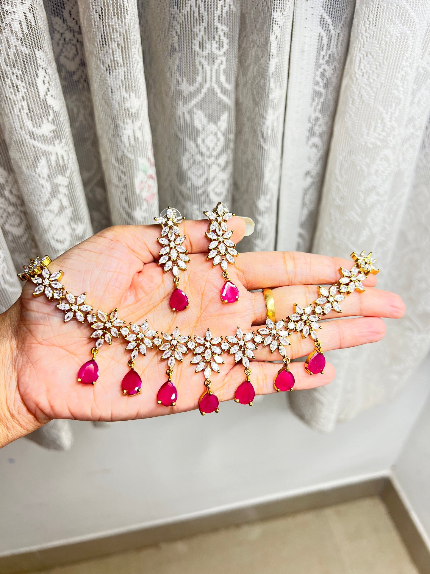 Premium designer floral dancing ad necklace product code 935