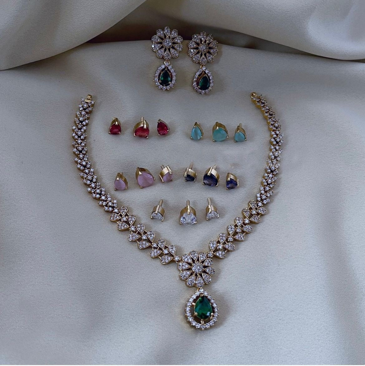 6 in 1 ad Stone changeable necklace product code 1221