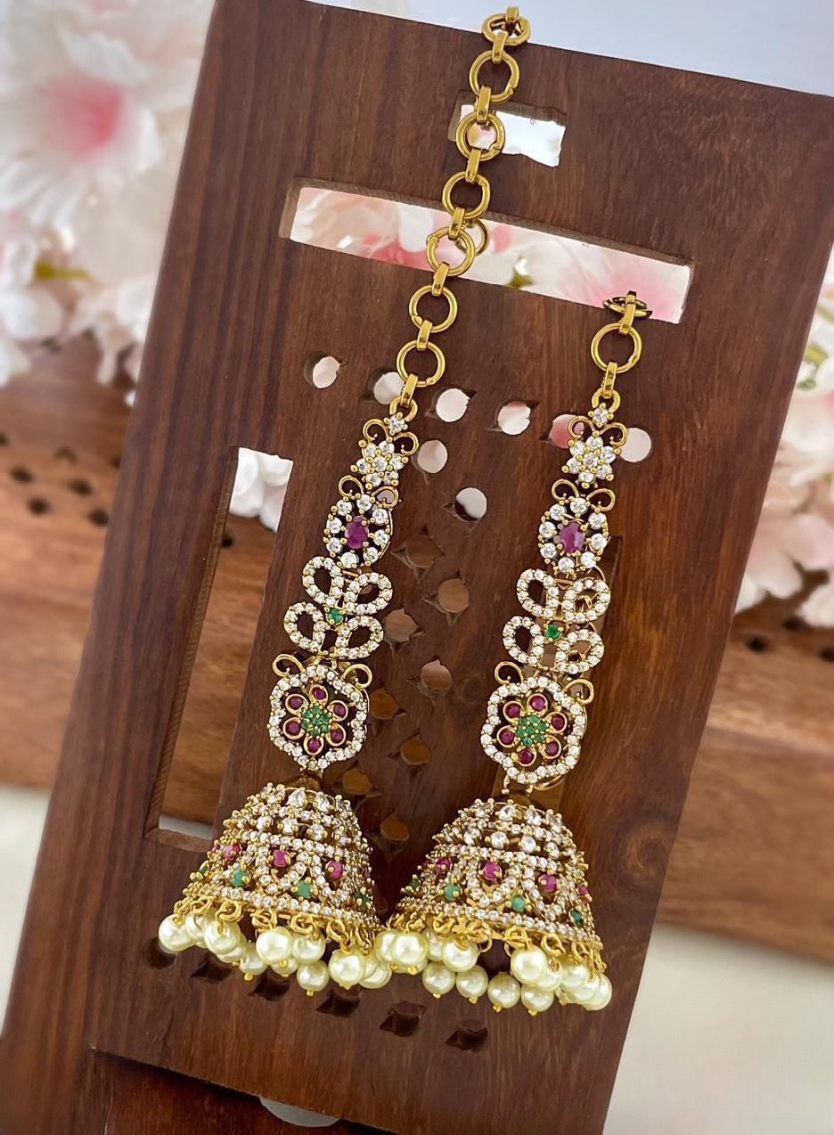 Premium ad earrings with earchain