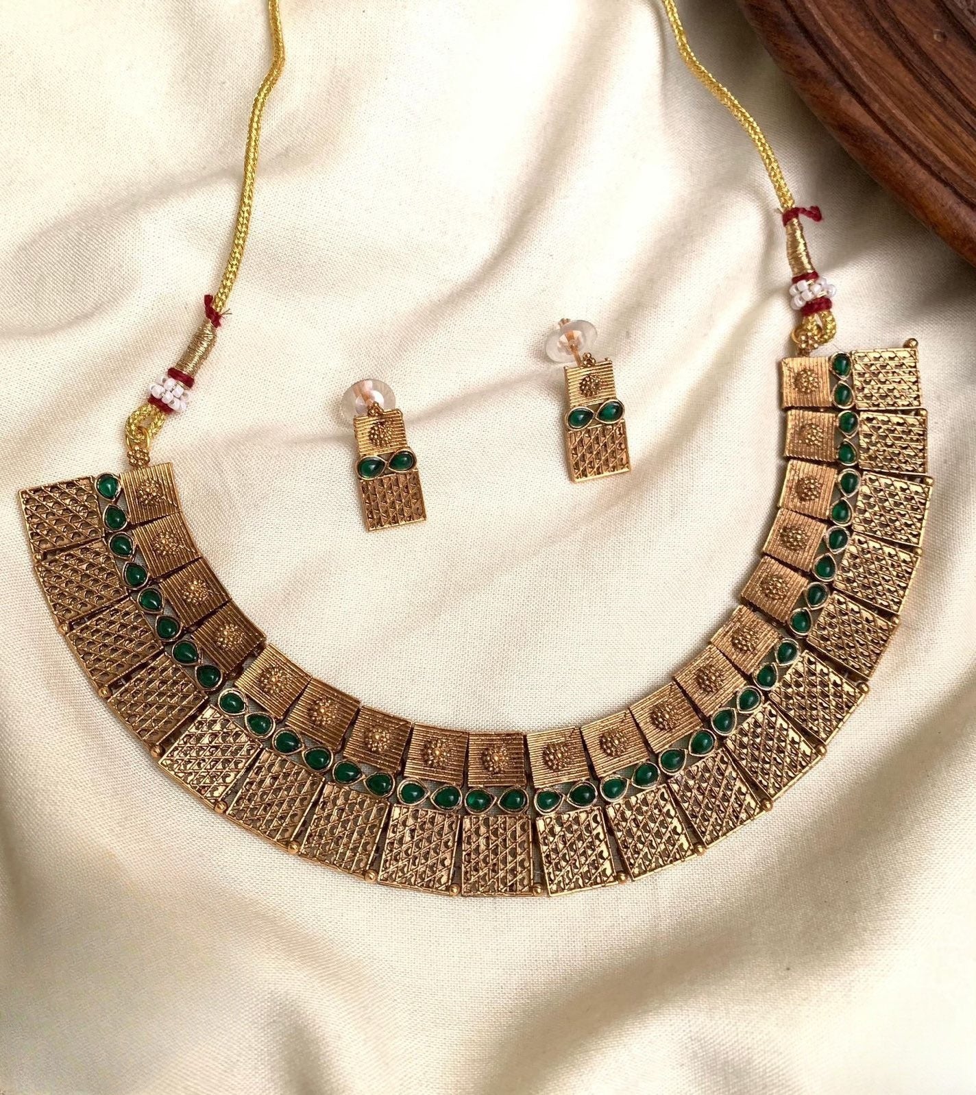 Premium matte finish antique gold budget friendly bridal necklace product code N200