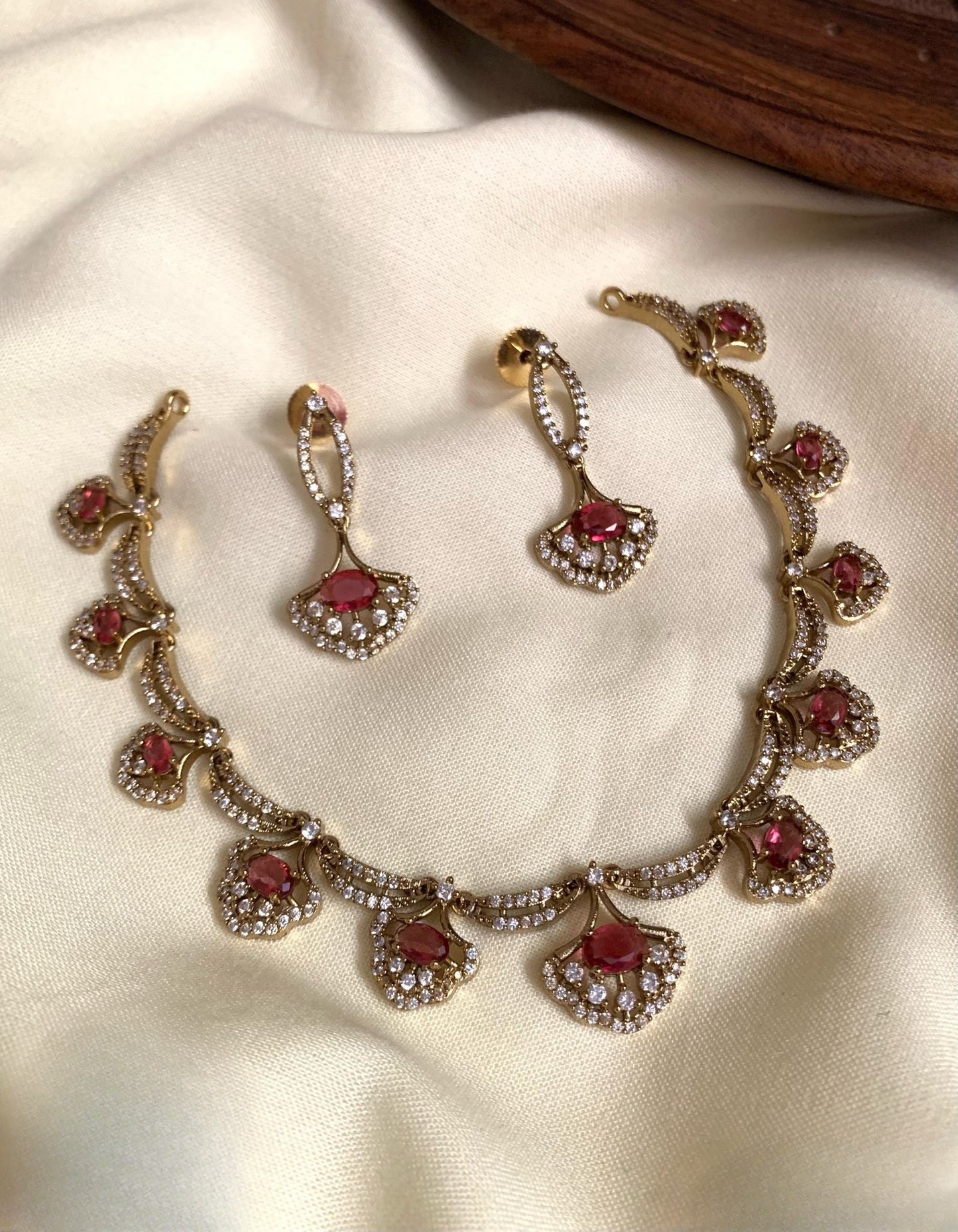 Premium daimond uncut necklace product code 1205