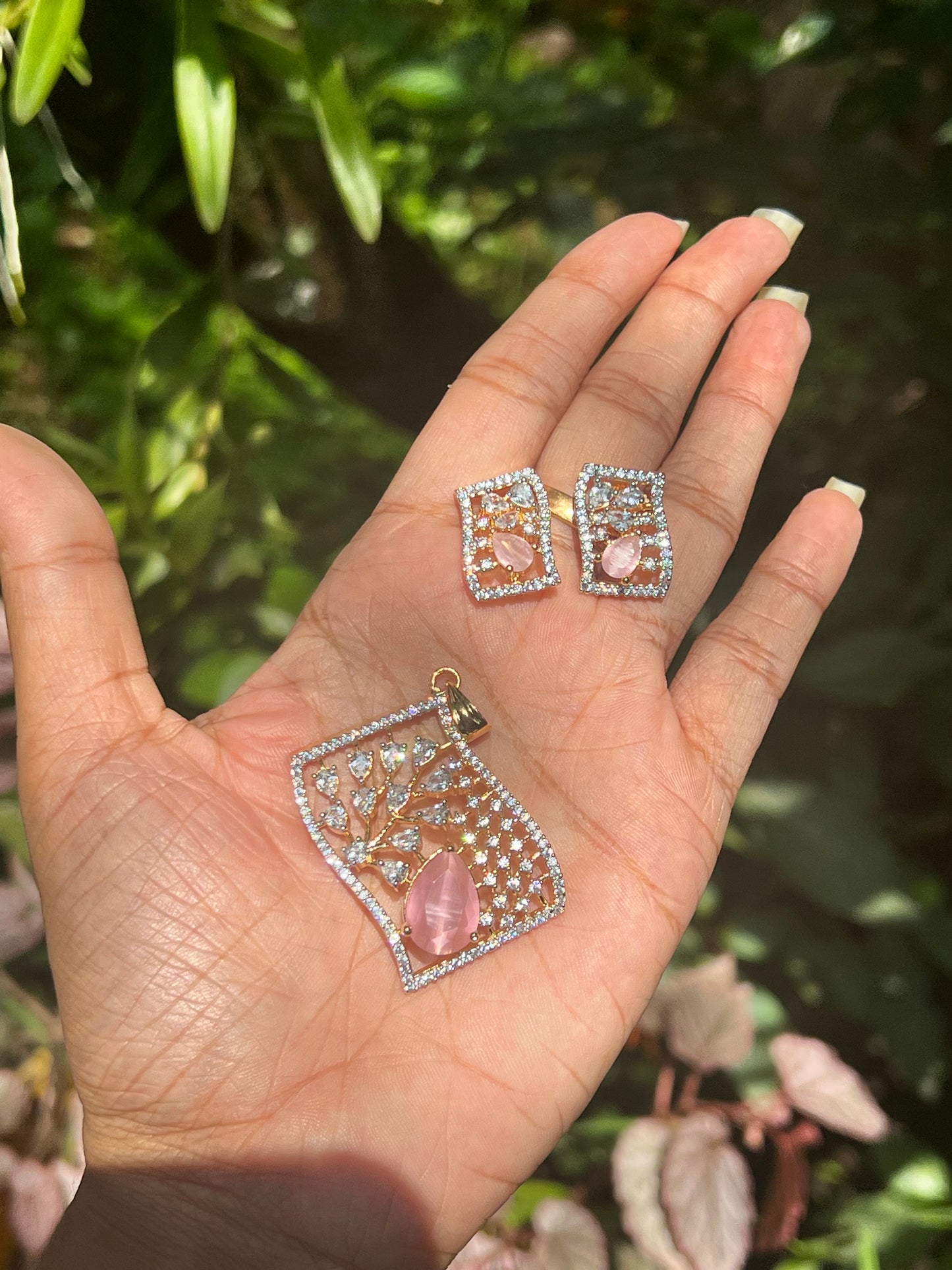 Premium diamond finish pendant set product code 97