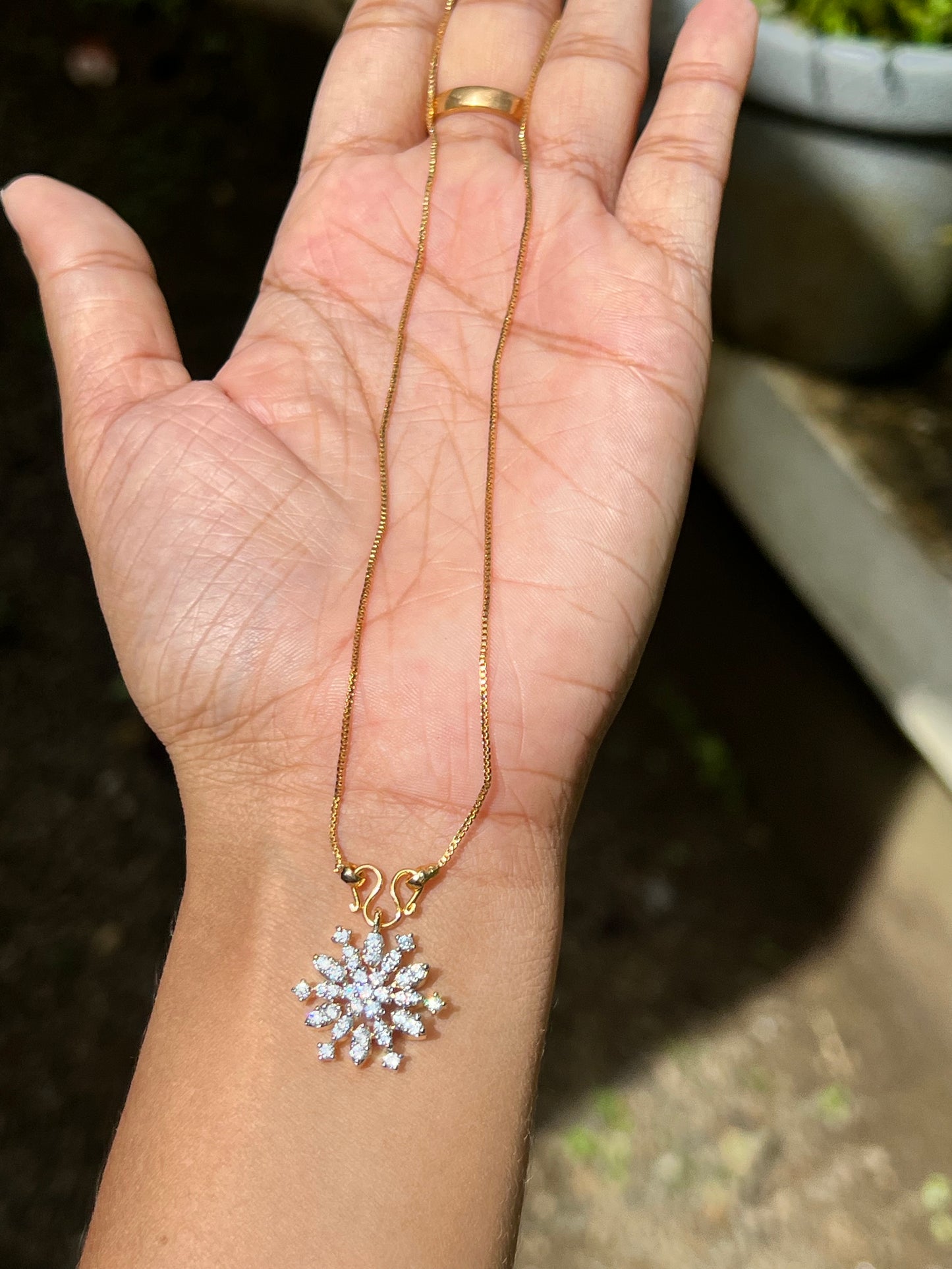 Premium diamond finish pendant with gold plated box chain product code N102