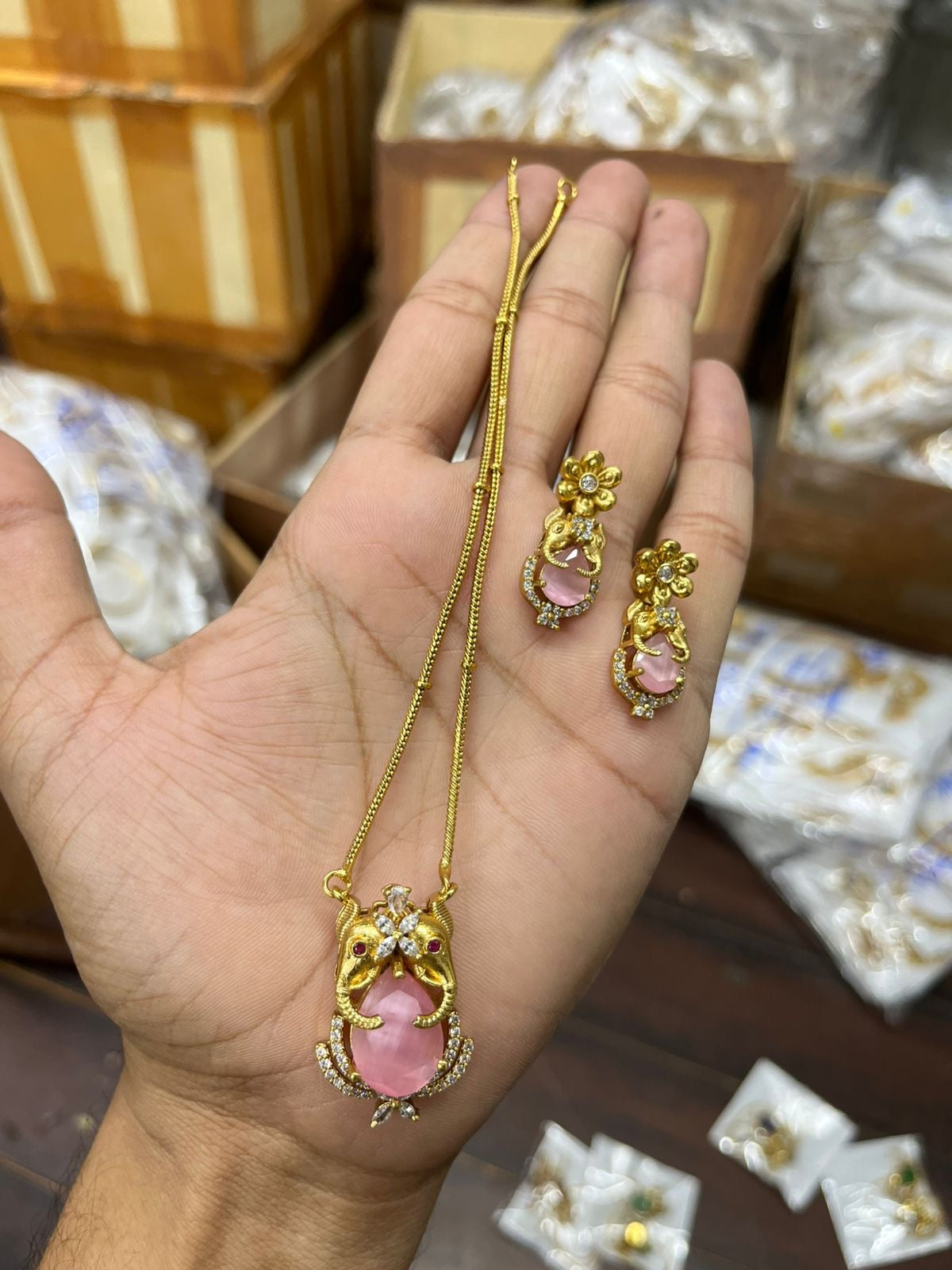 Premium ad pendant chain set product code 798