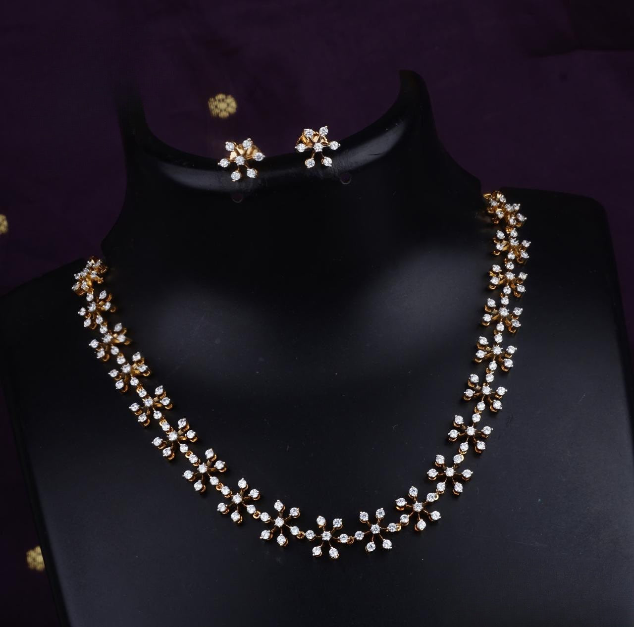 Premium diamond finish ad necklace product code 820