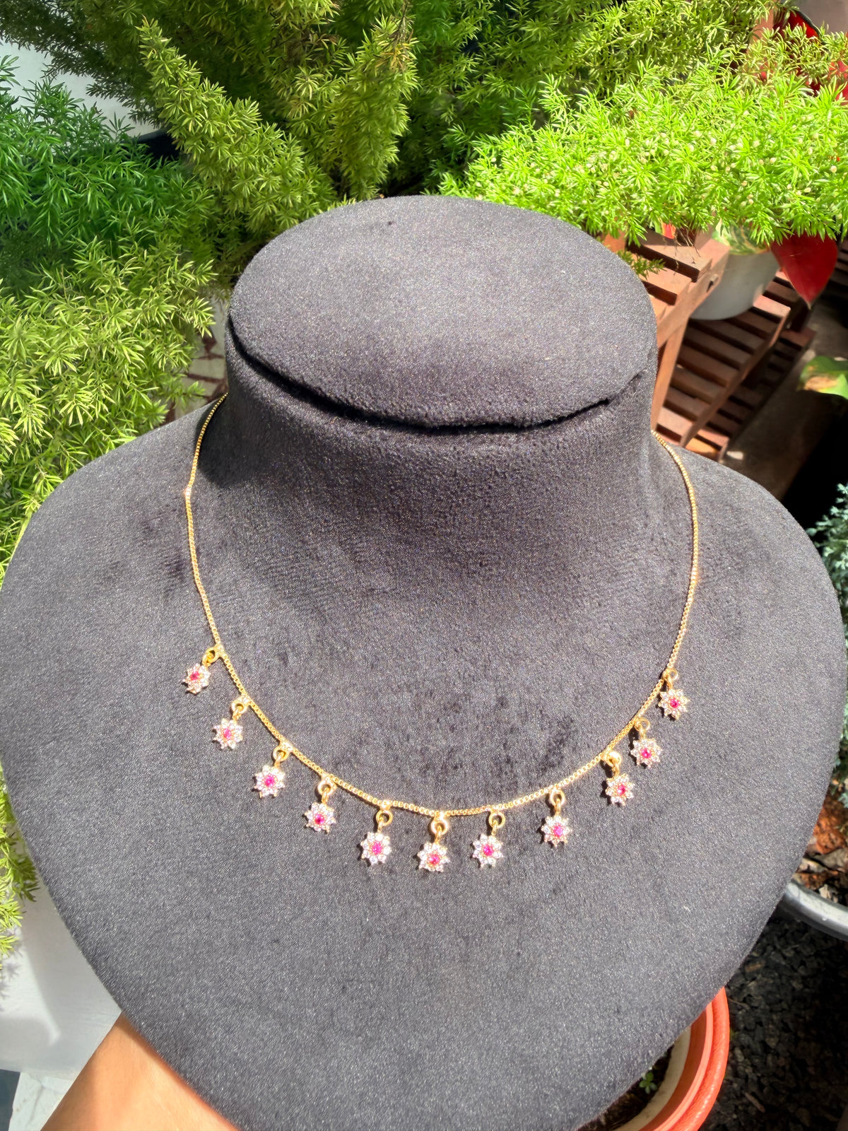 Premium gold plated ad flower hanging necklace product code G187
