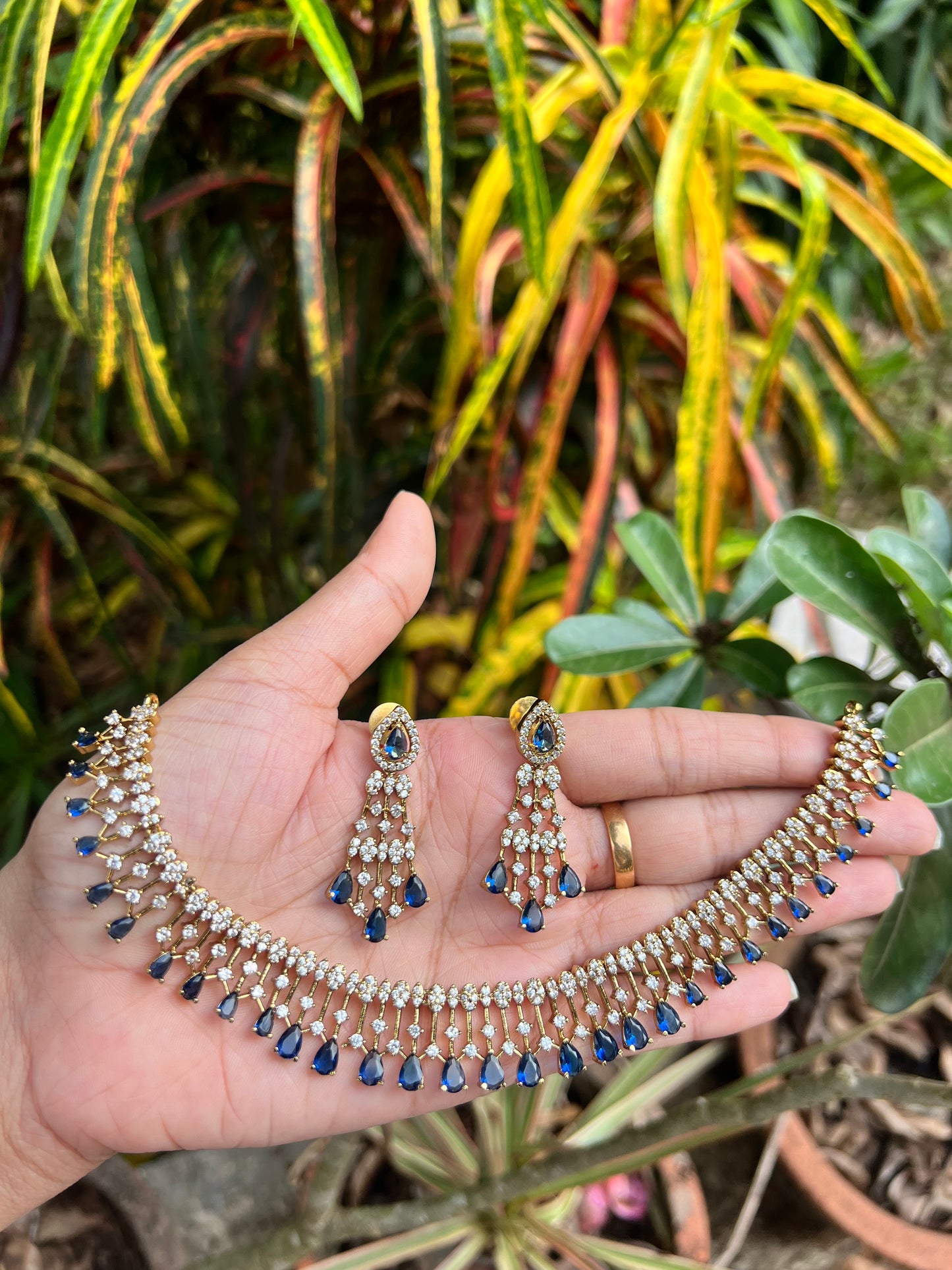 Premium beautiful raindrops ad necklace product code 985