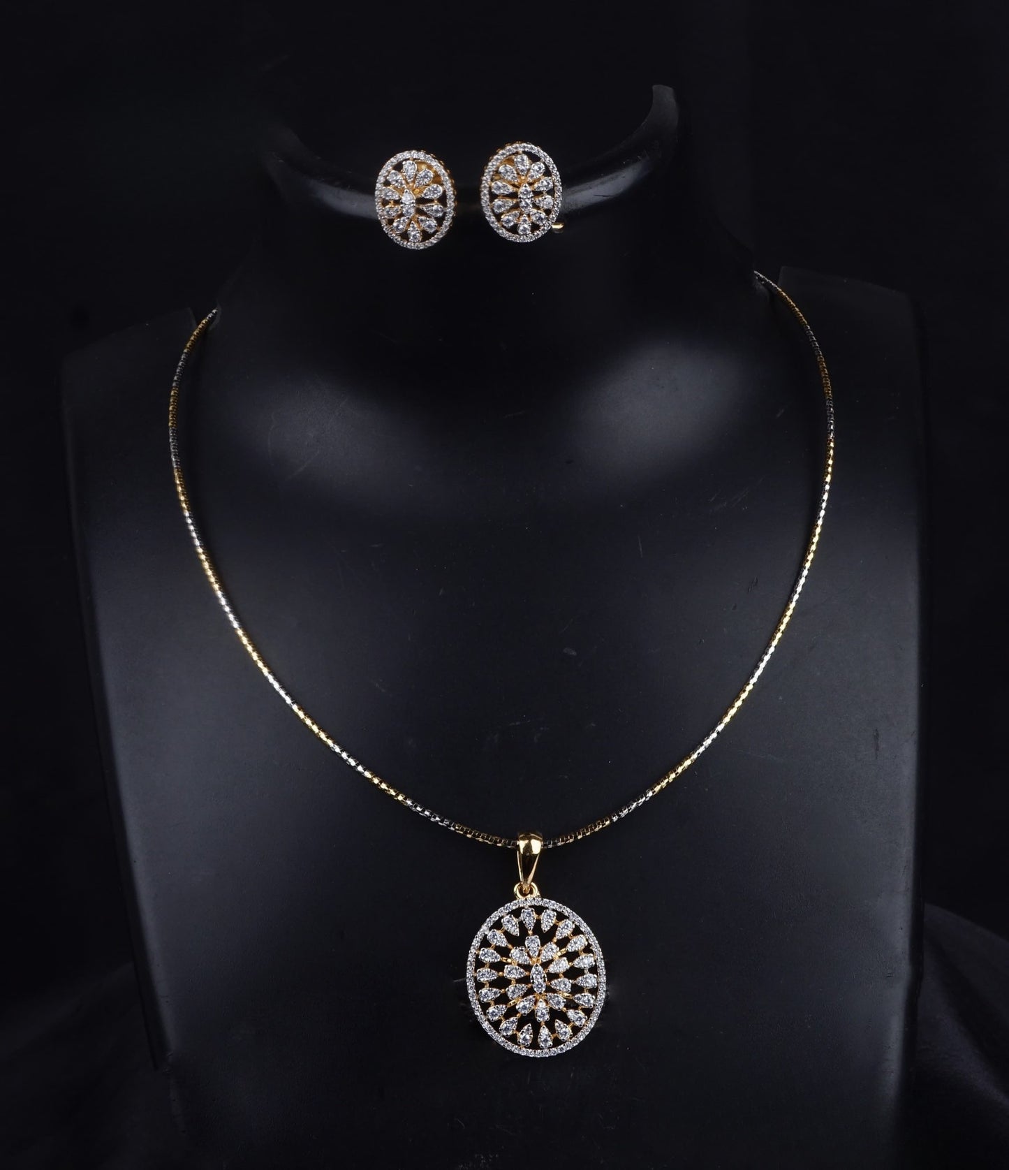 Premium beautiful diamond finish pendant chain set product code 1235