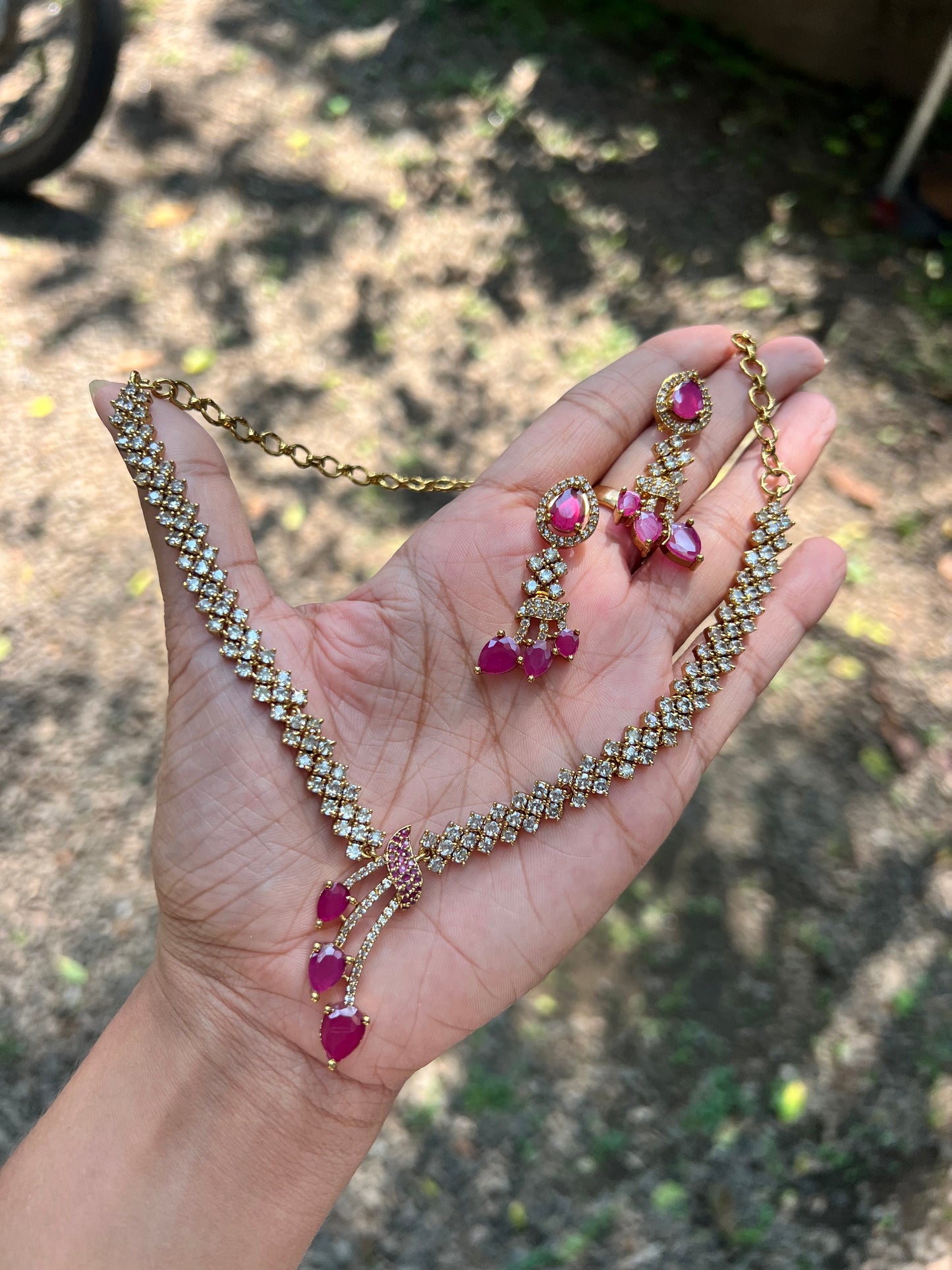 Premium ad floral necklace product code 924