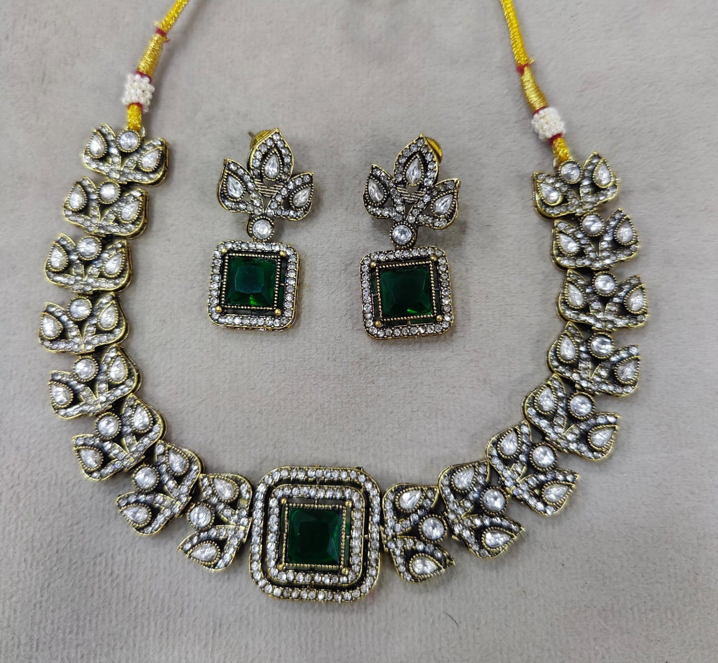 Designer polki Kundan necklace product code 1011