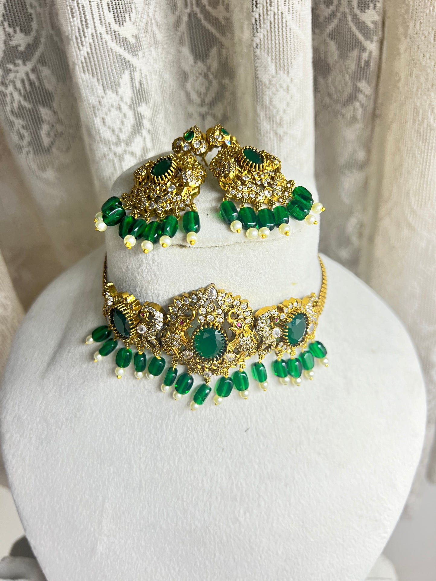Most popular designer ad choker set product code 901