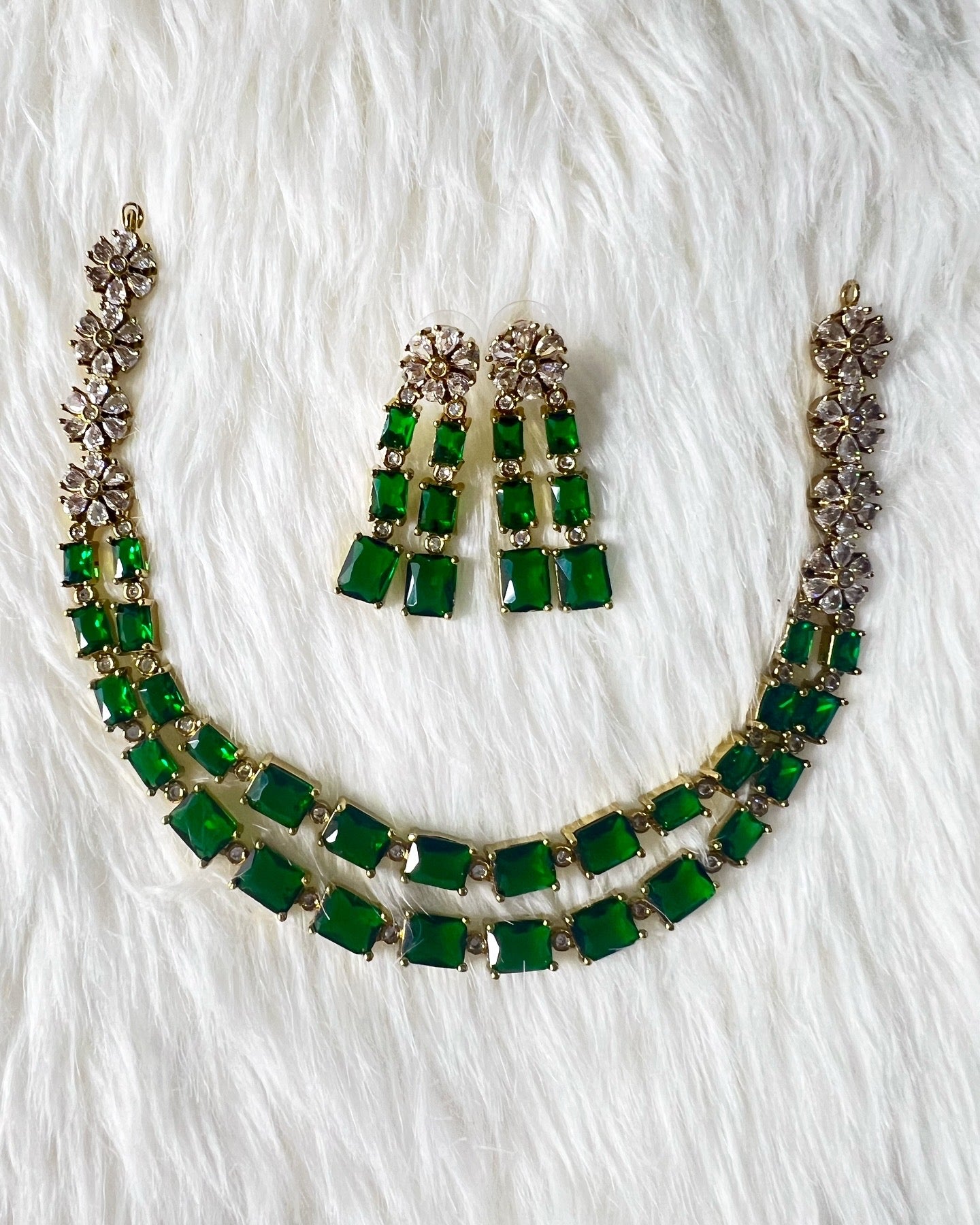 Premium Victorian ad Layer Necklace Set product code 914