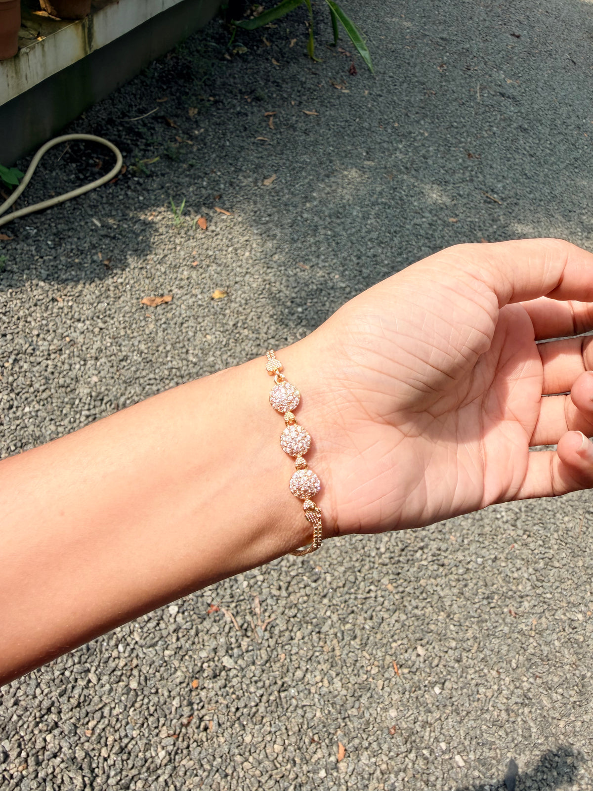 Premium gold plated daily wear adjustable bracelet product code B106