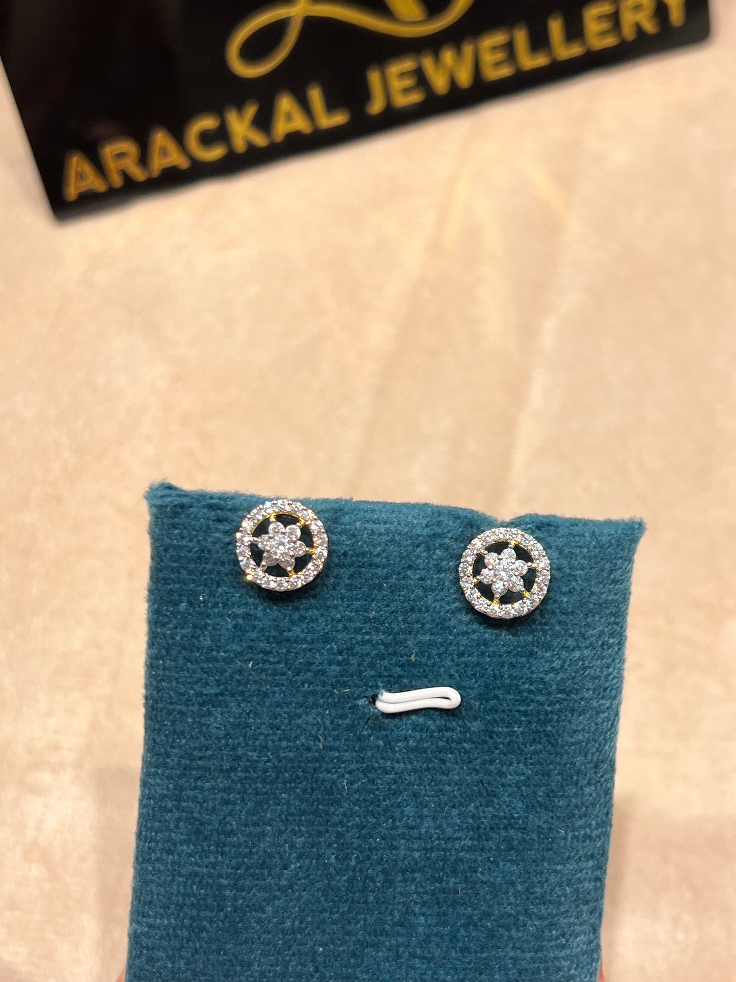 Premium party wear diamond finish stud product code E185