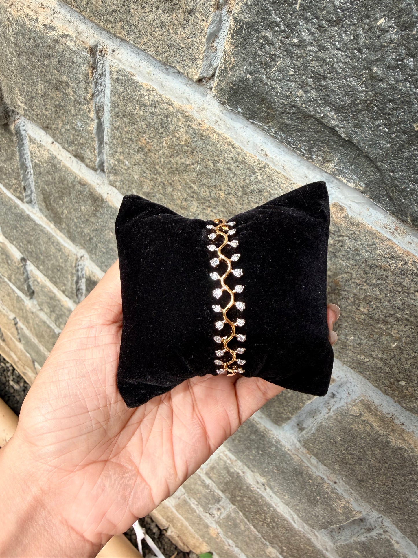 Premium diamond finish party wear openable bracelet product code Product Code B213