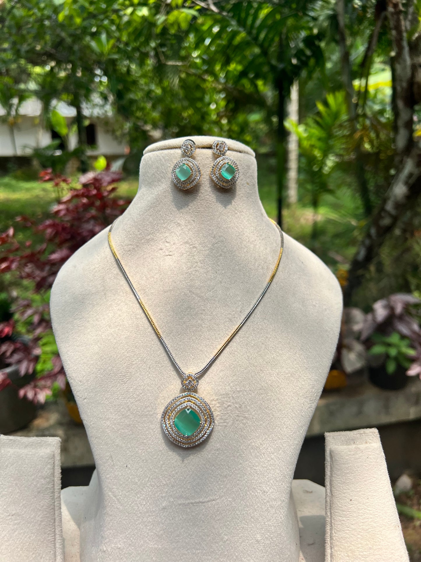 Premium Daimond finish removable pendant dual tone chain set product code 191