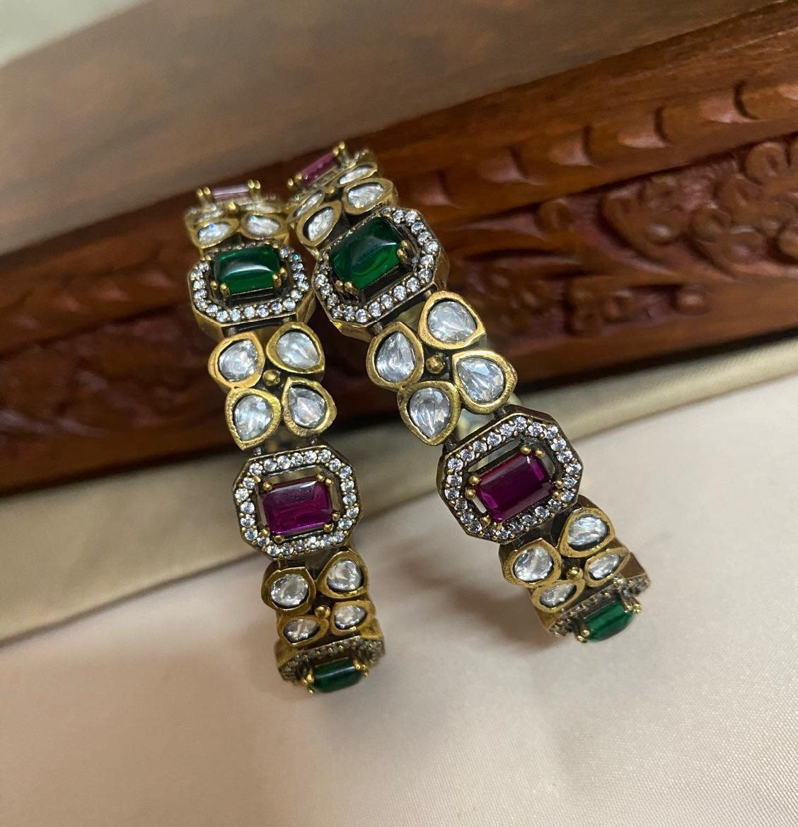 Victorian jadu Kundan ad stone bangle product code 1163