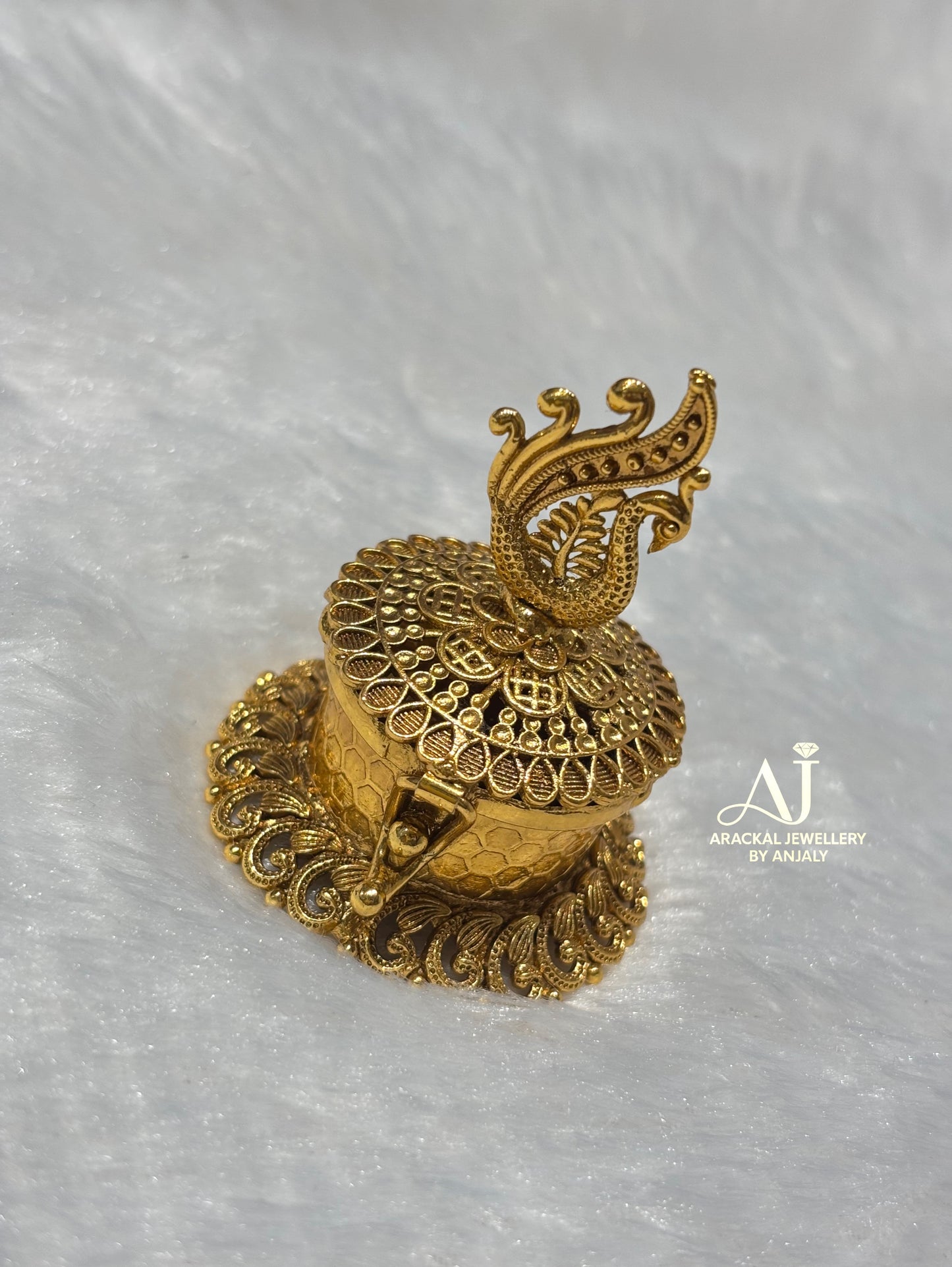 Premium Antique gold sindoor /kum kum box product code S1