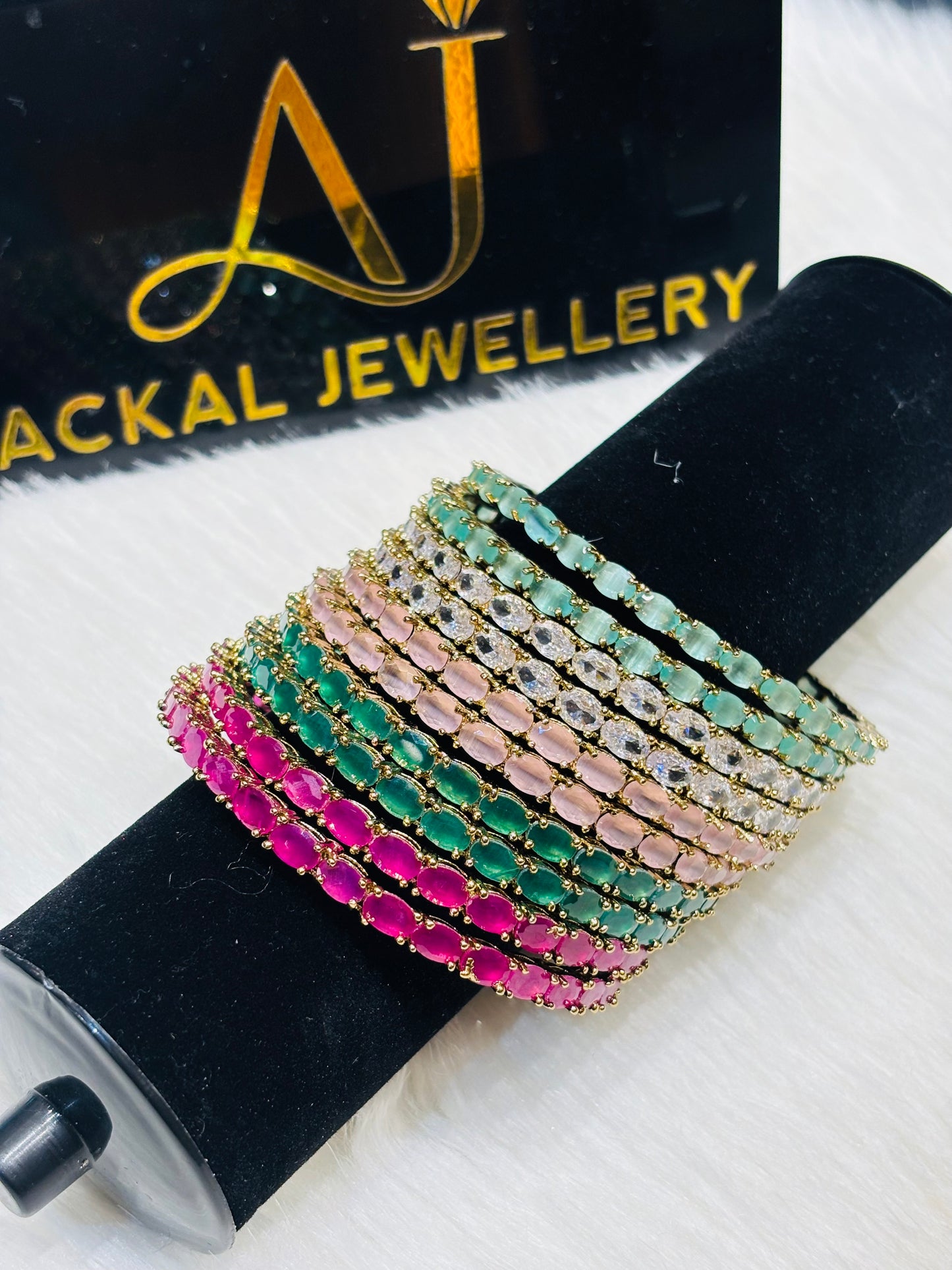 Premium antique gold bangles product code 425