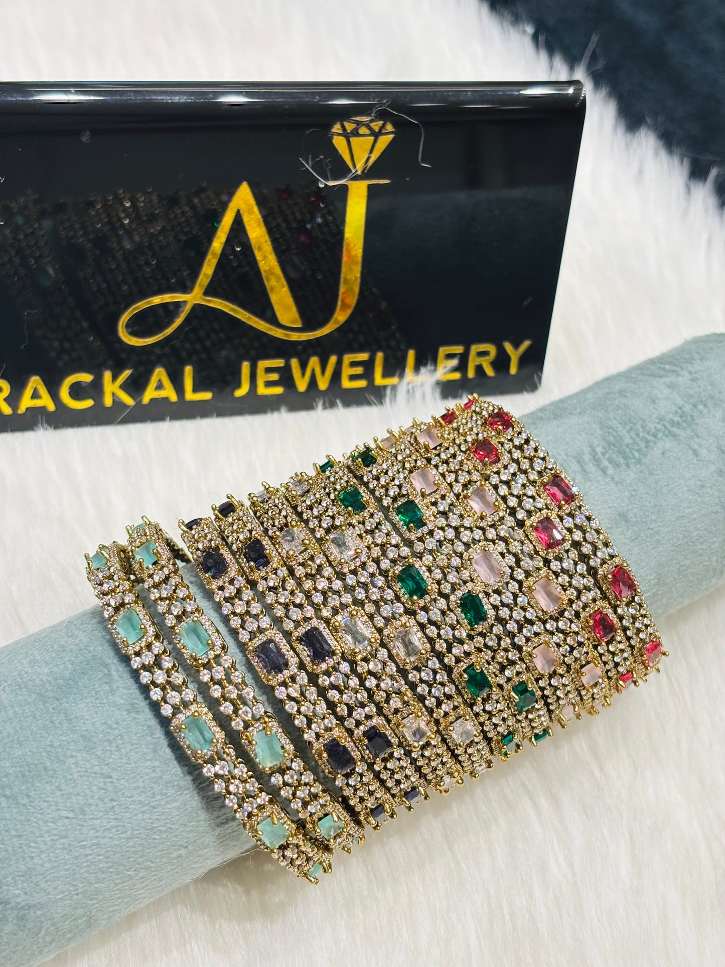 Premium american daimond antique gold polish bangles( pair) product code 977