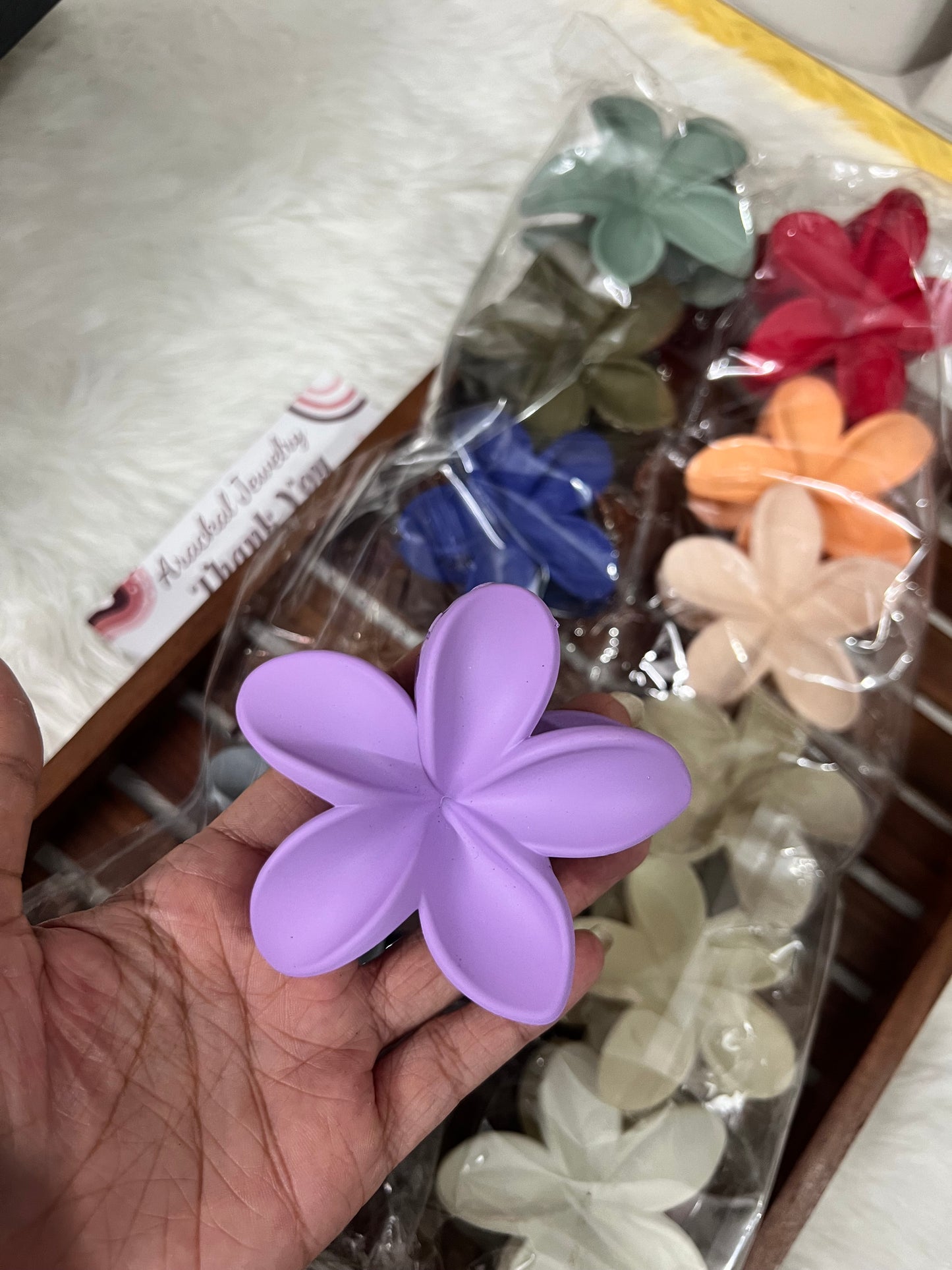Flower hair claw clips product code 1020