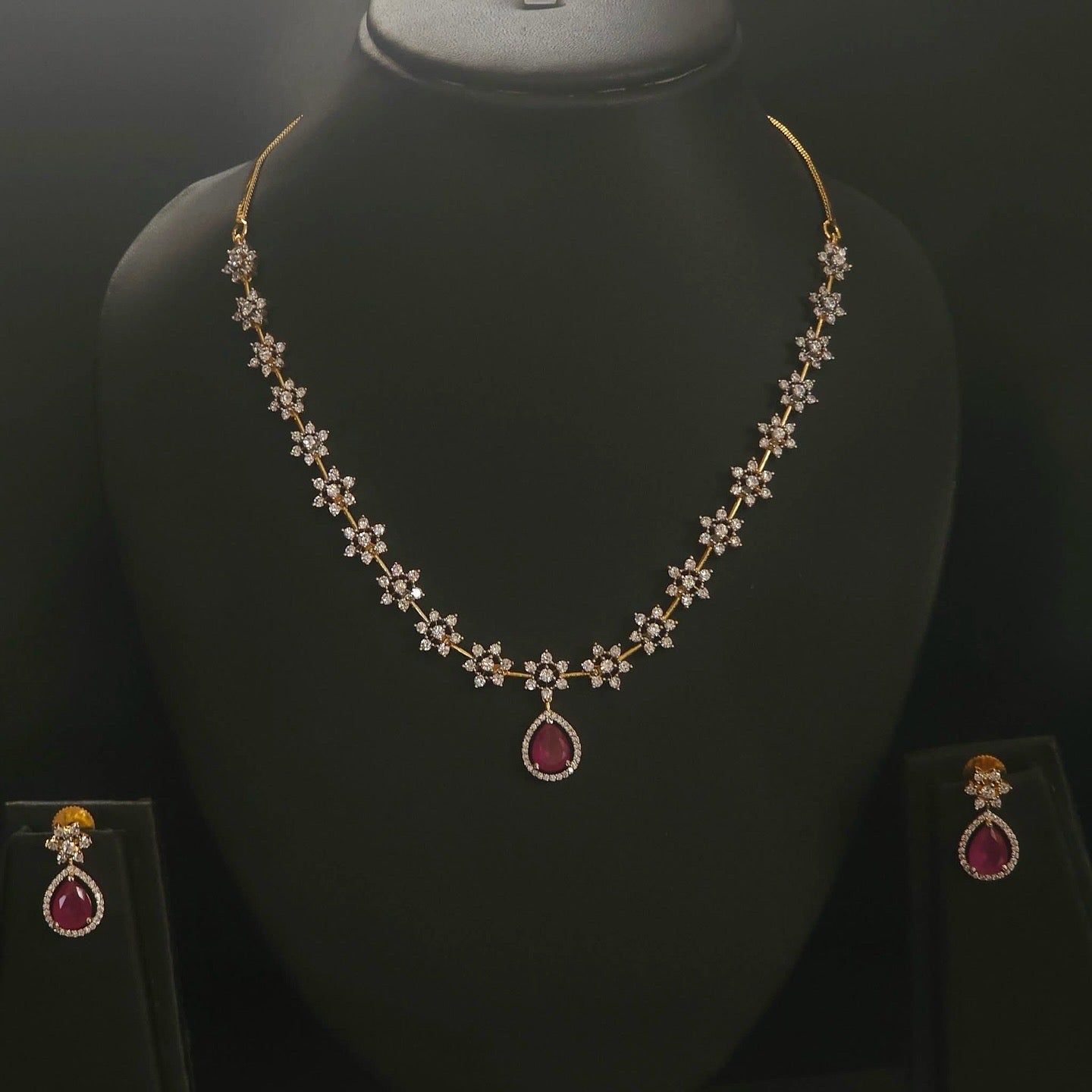 Premium daimond finish star necklace product code 32