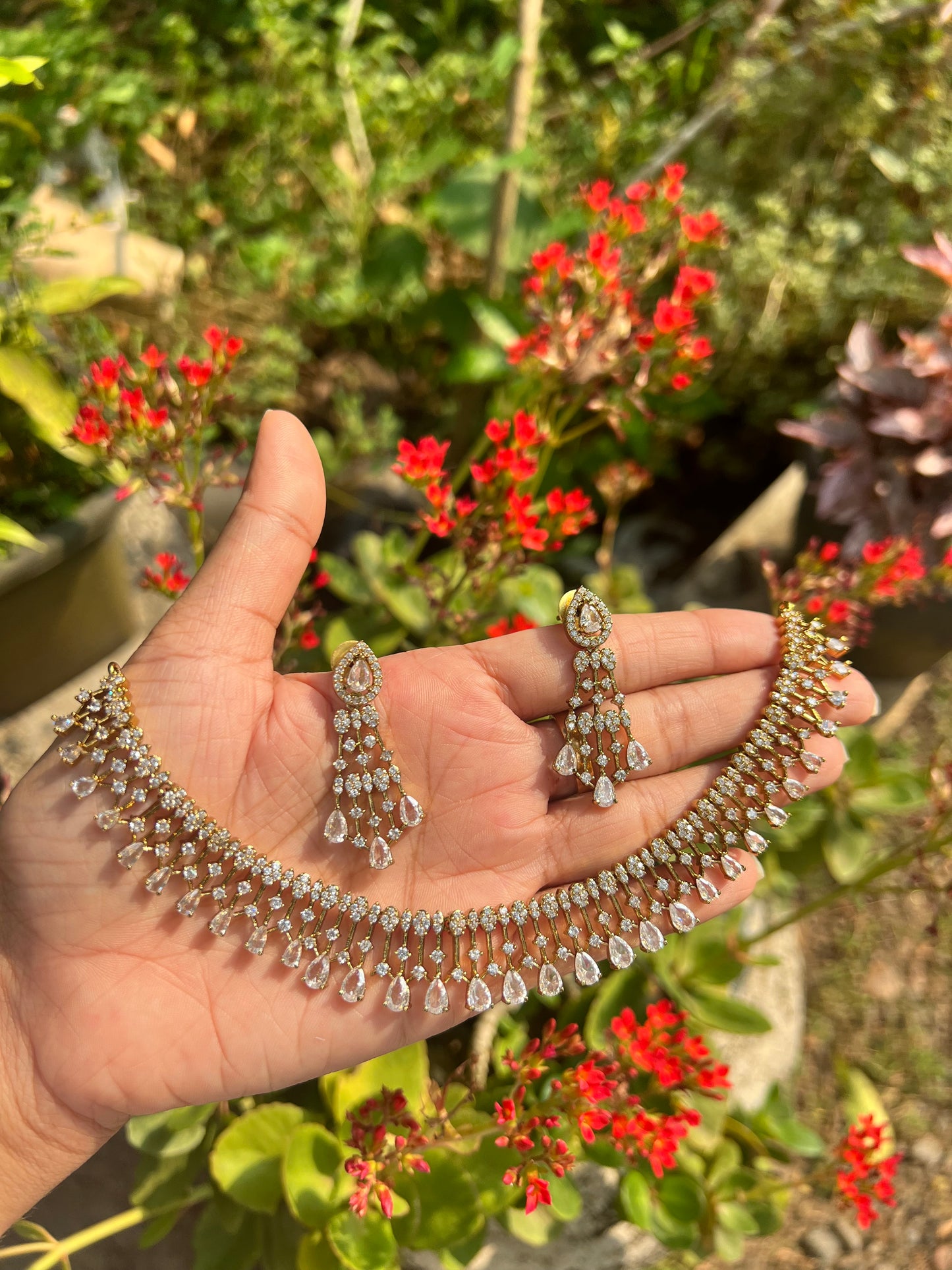 Premium beautiful raindrops ad necklace product code 985