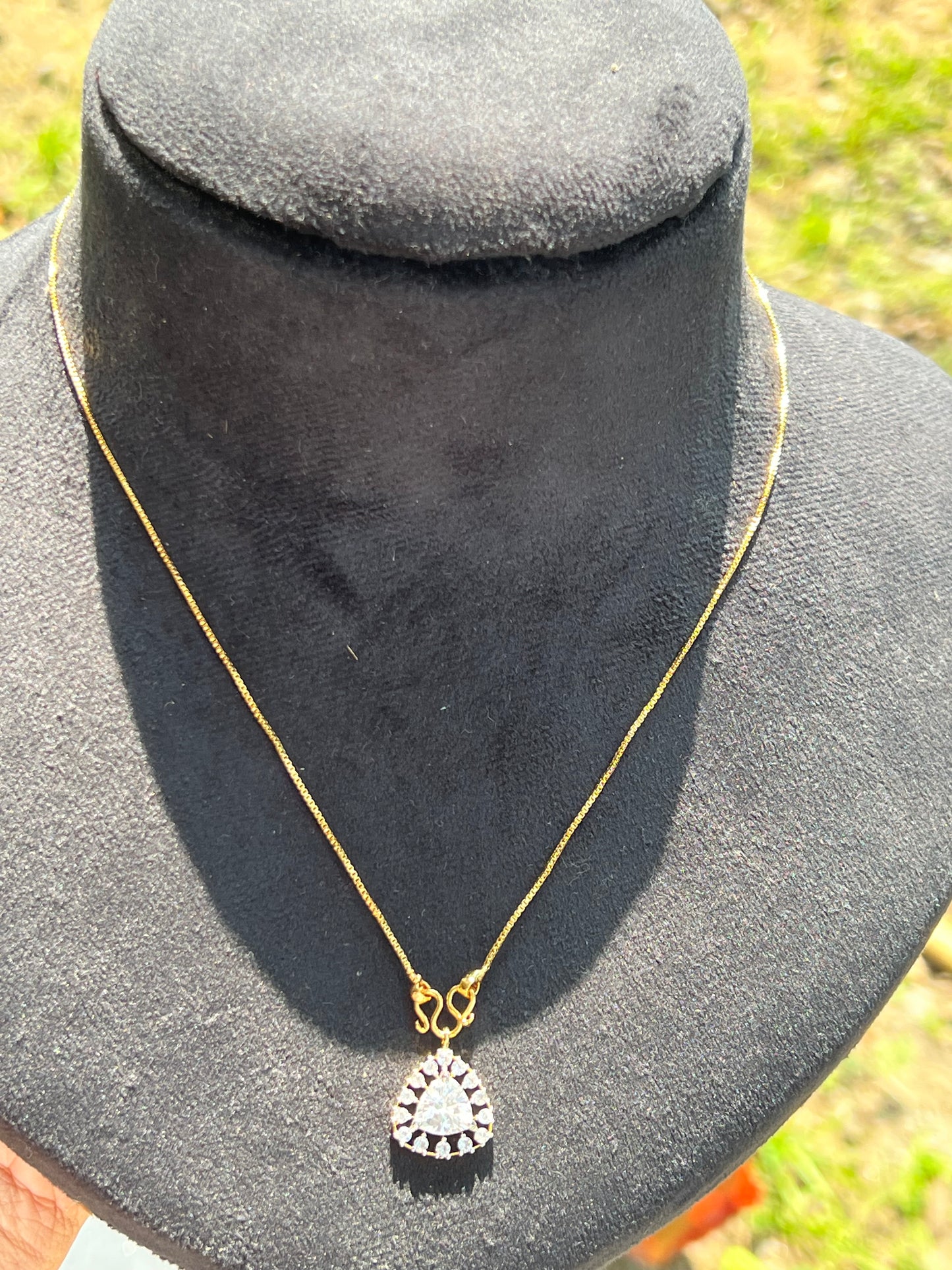 Premium gold plated chain with daimond finish pendant set product code N104