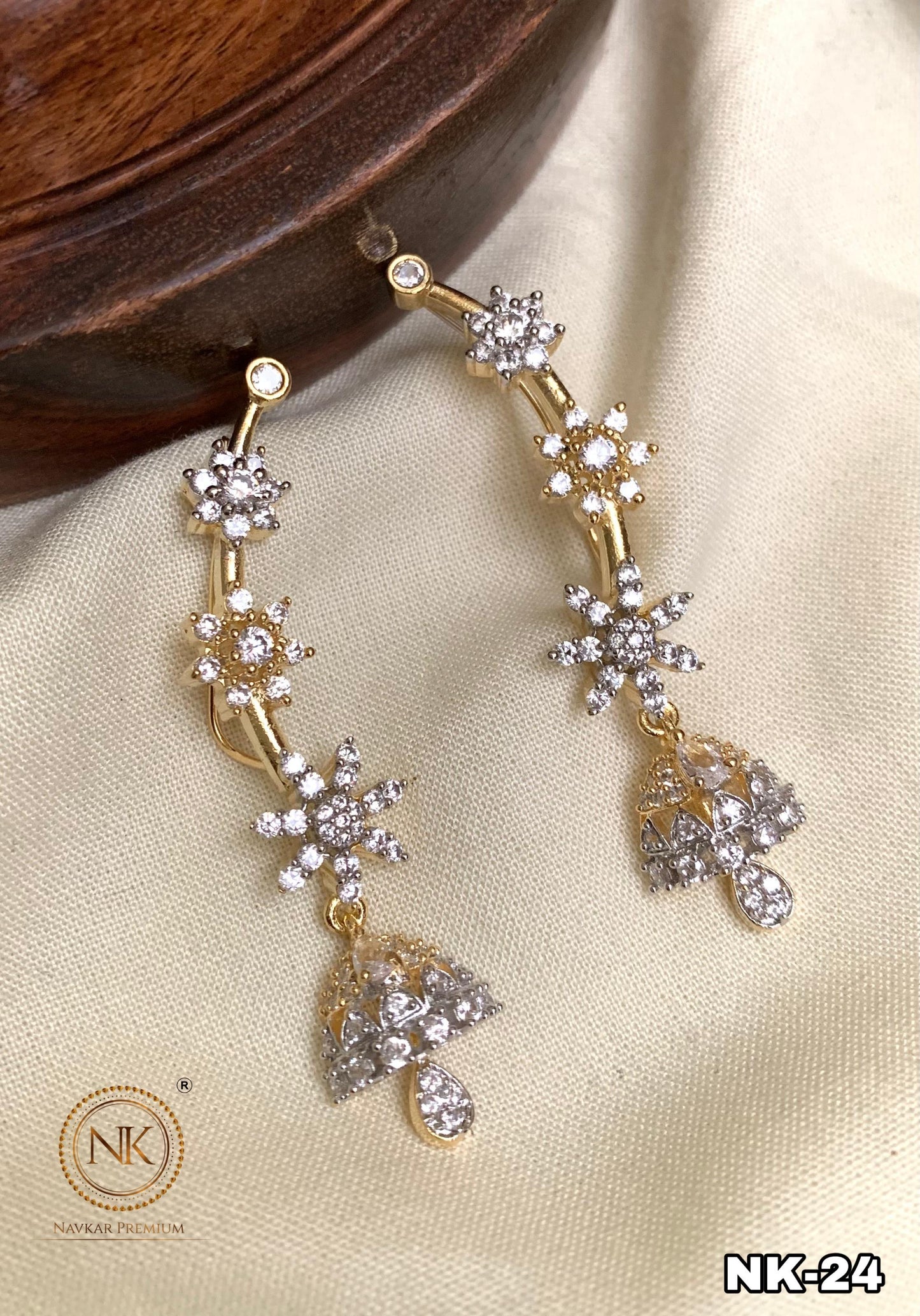 Premium daimond replica ear cuff product code E44