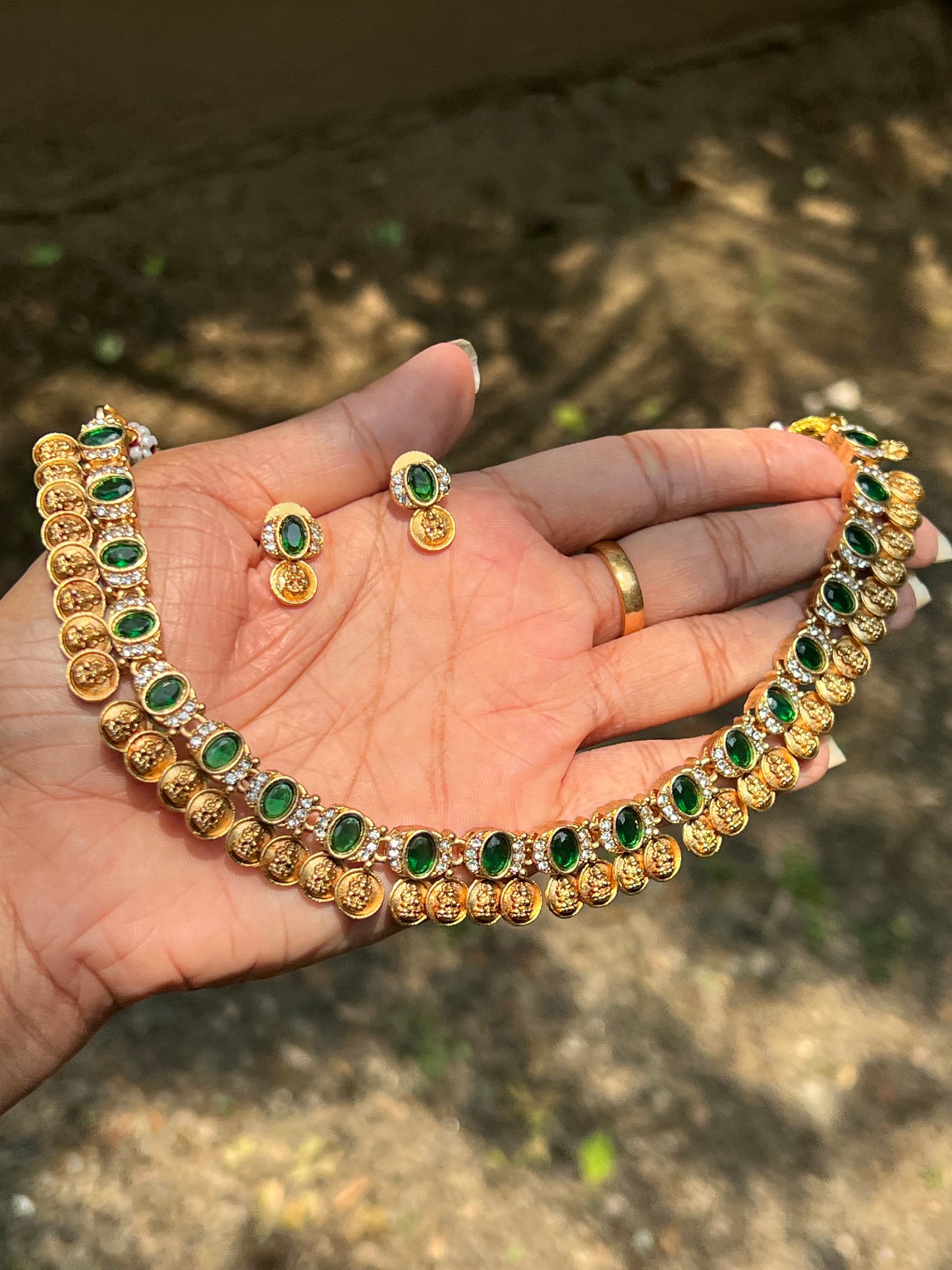 Trending stone coin necklace product code 1117