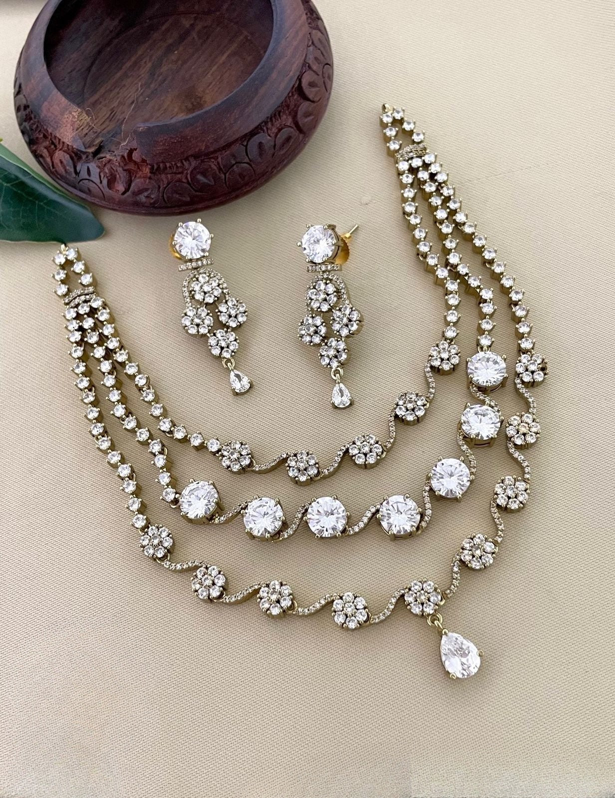 Premium 3layer ad floral necklace product code 766