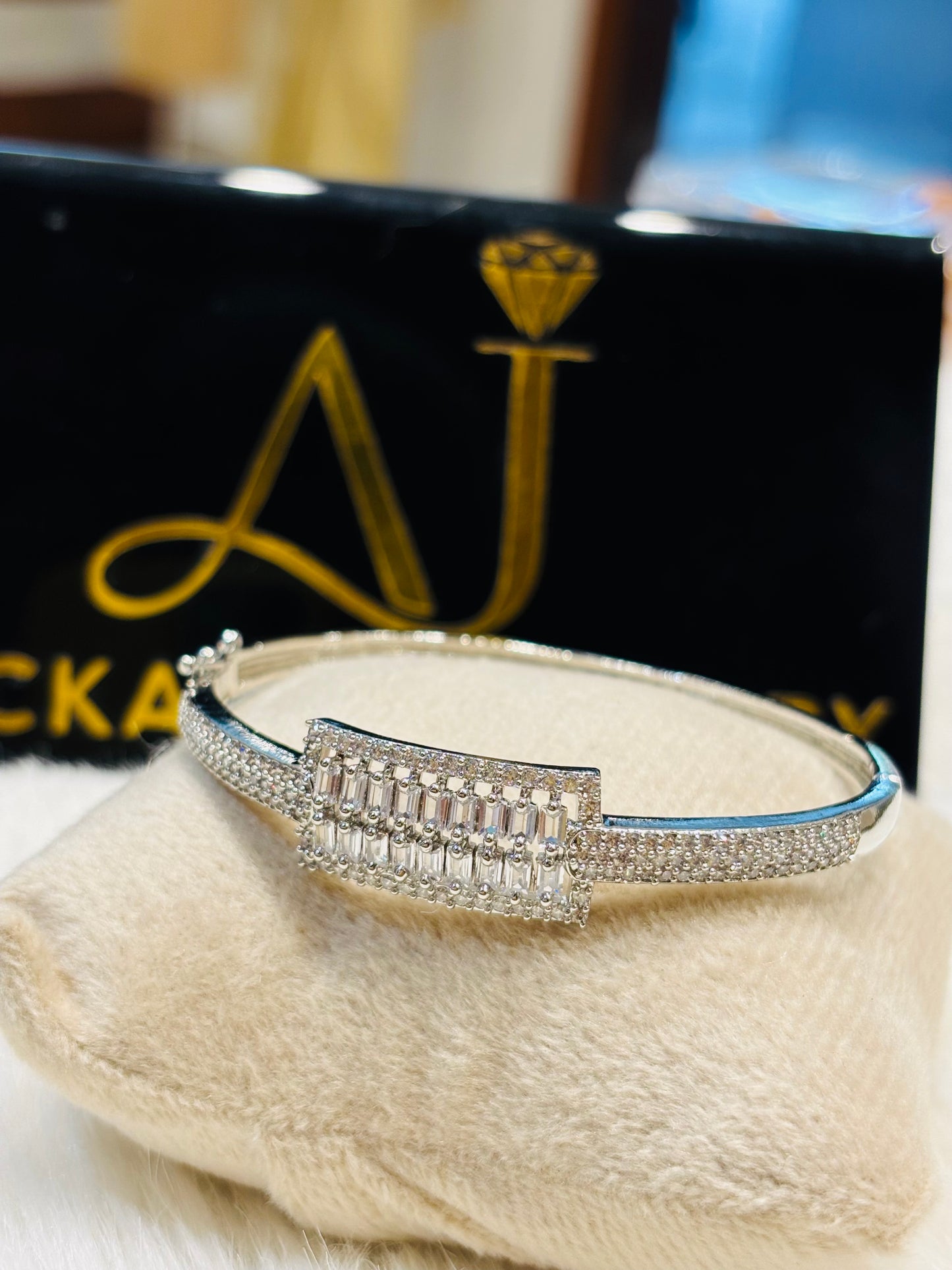 Premium quality rodium polish openable bracelet (suitable for 2.4 and 2.6,2.8)product code B76