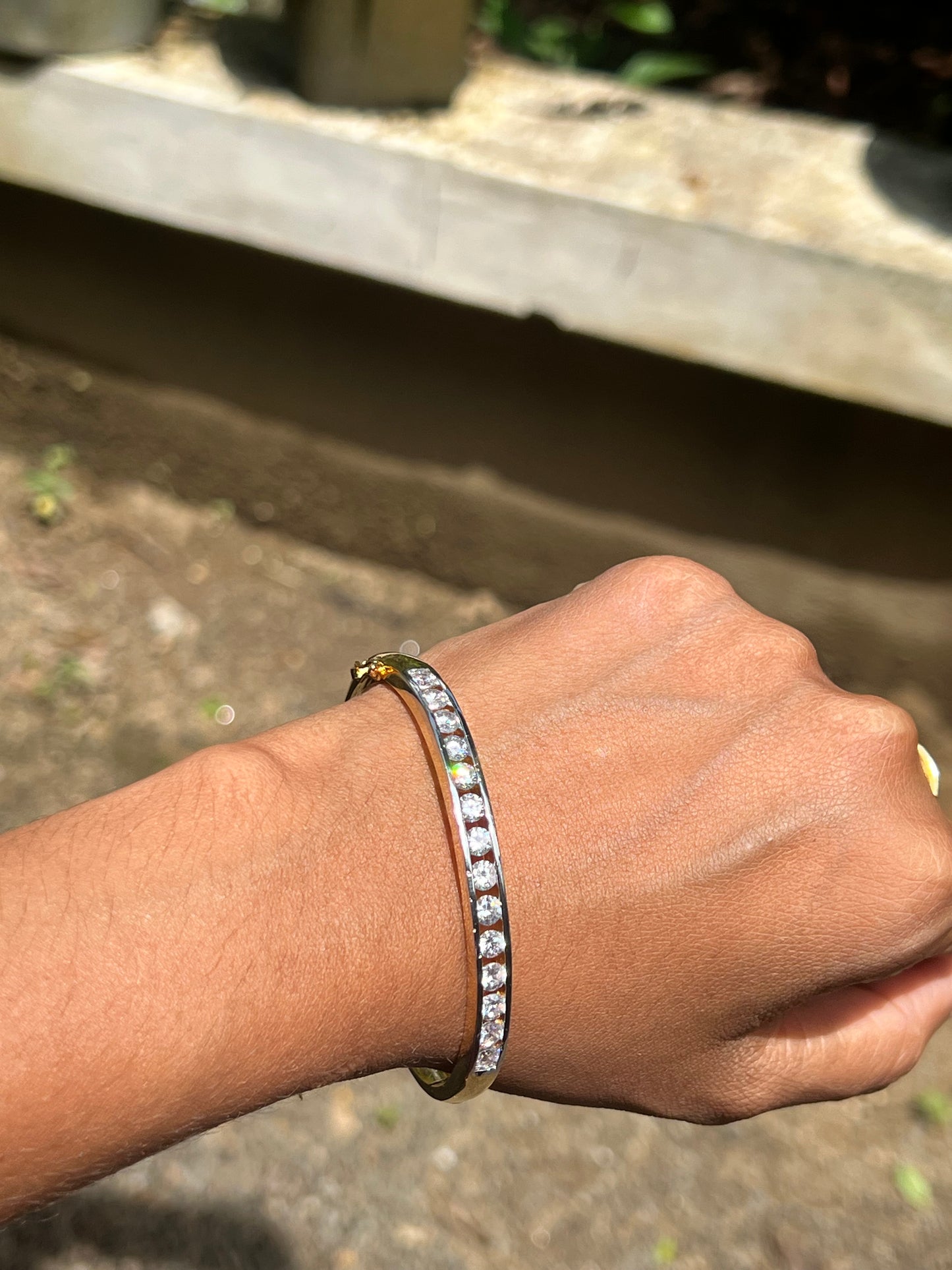 Premium daimond finish openable bracelet product code B02