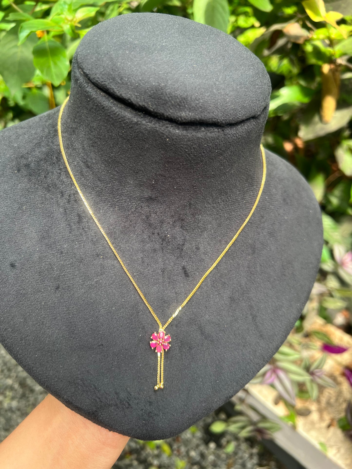 Premium gold plated daily use flower necklace product code G99
