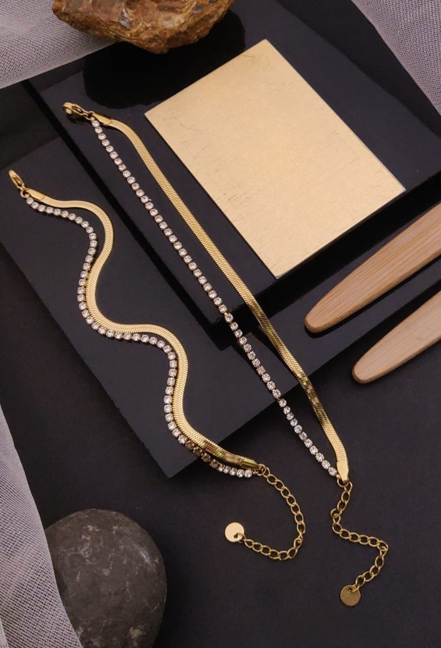 Premium Anti tarnish stylish daily wear bracelet product code B10