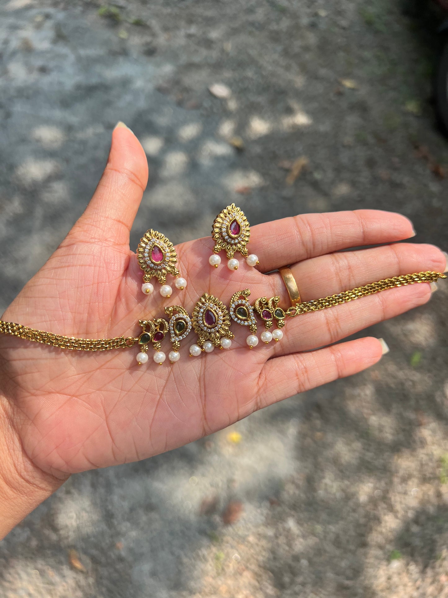 Premium simple cute small choker set product code 151